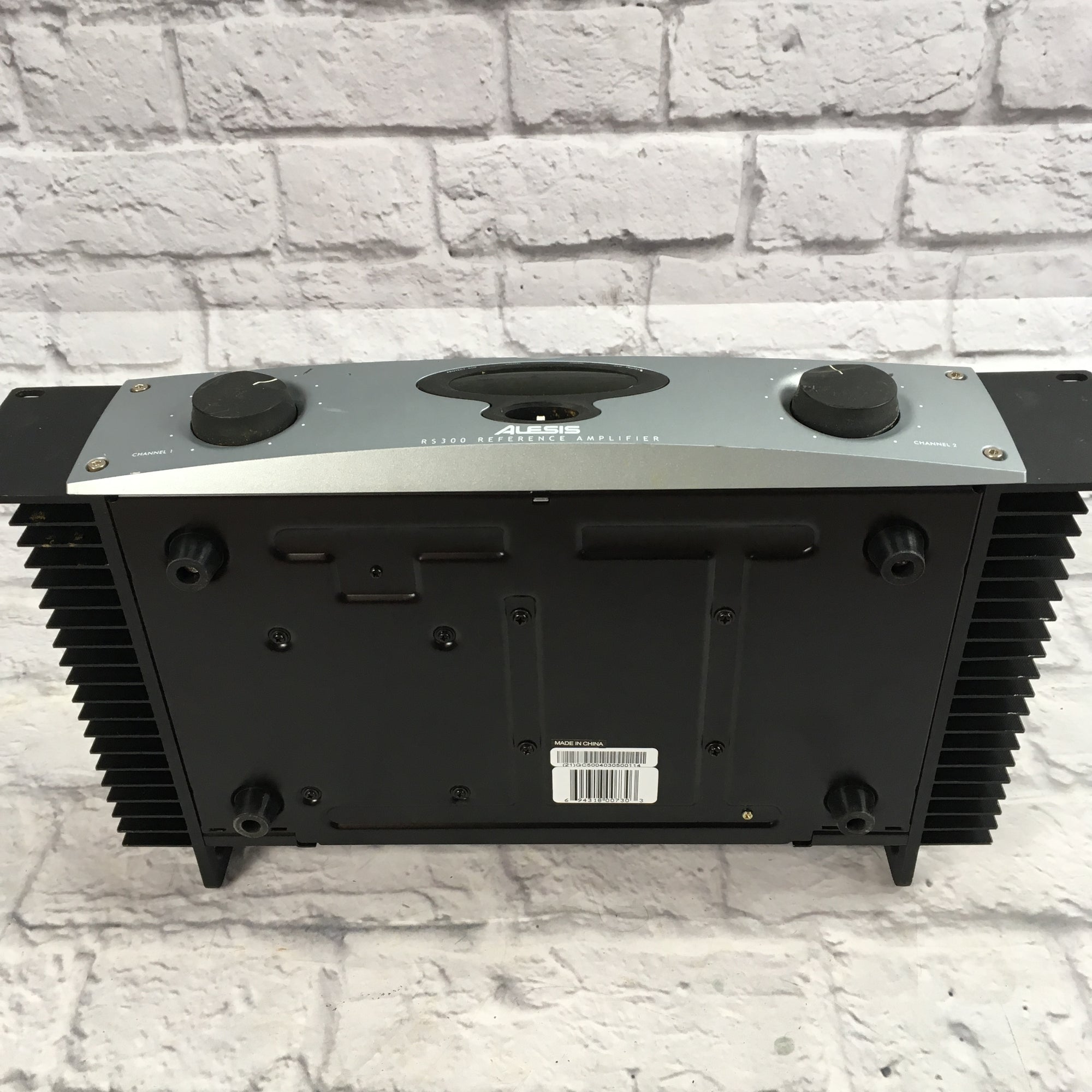 Alesis RS300 Power Amp
