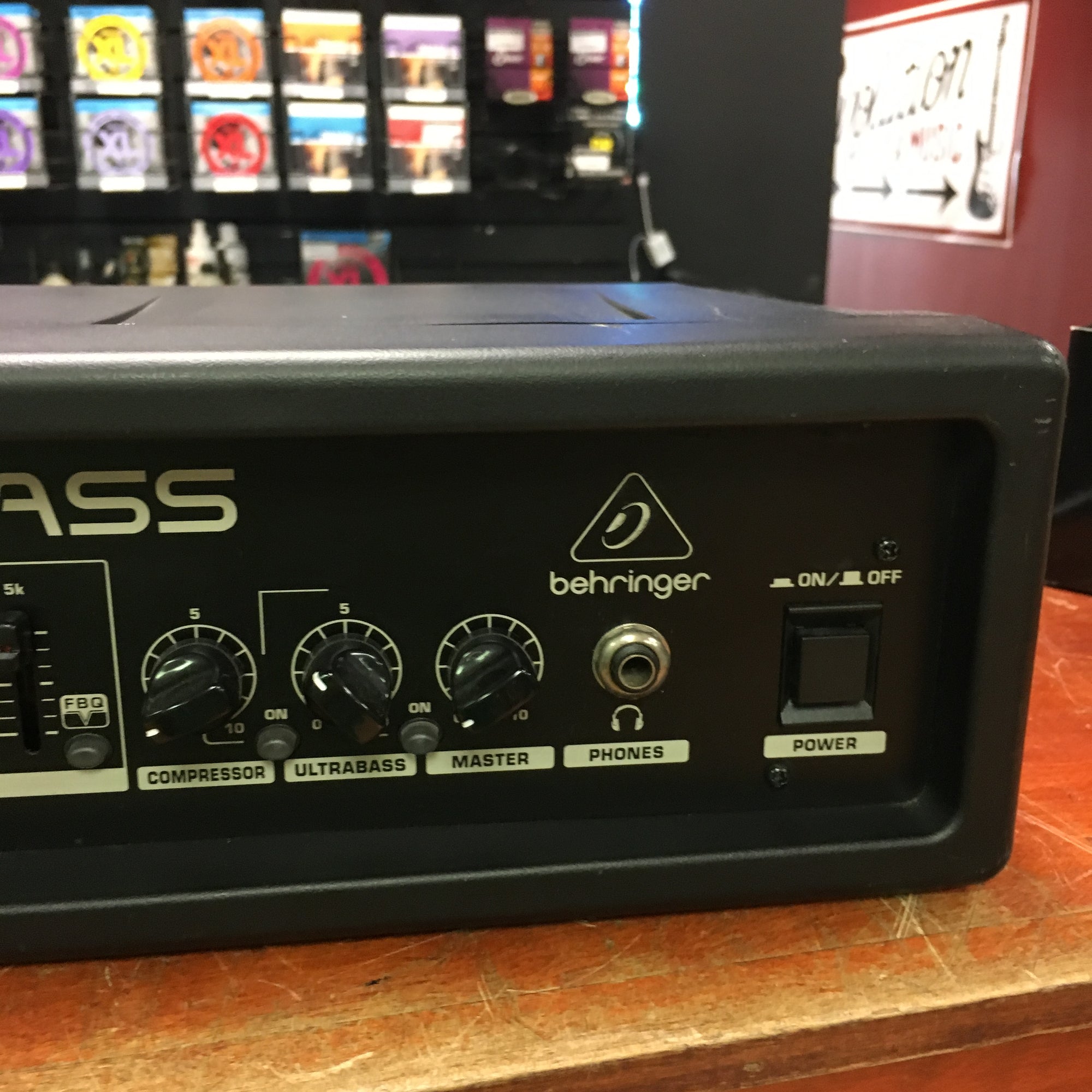 Behringer BXD3000H Ultrabass