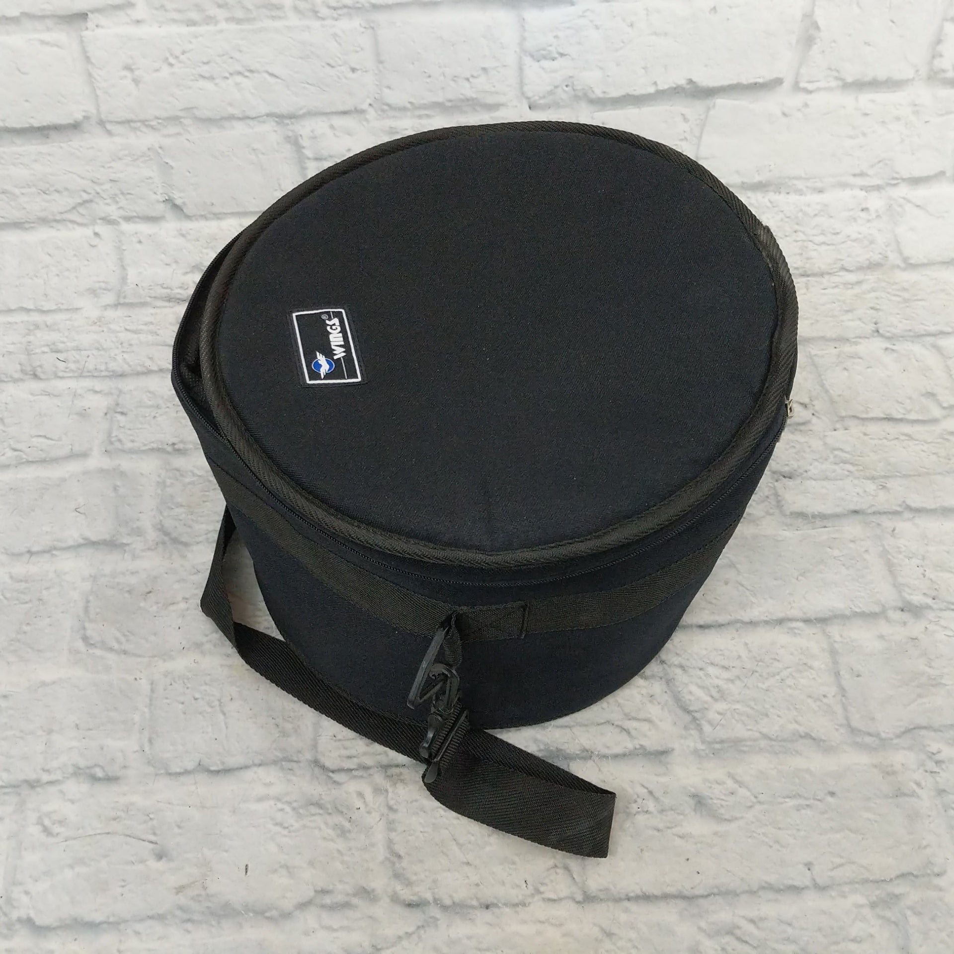 Wings Tom Case 10x8"