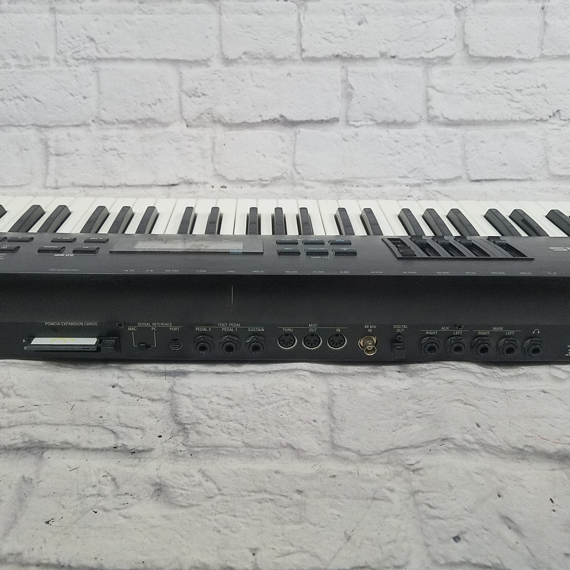 Alesis QS7.1 Digital Synth