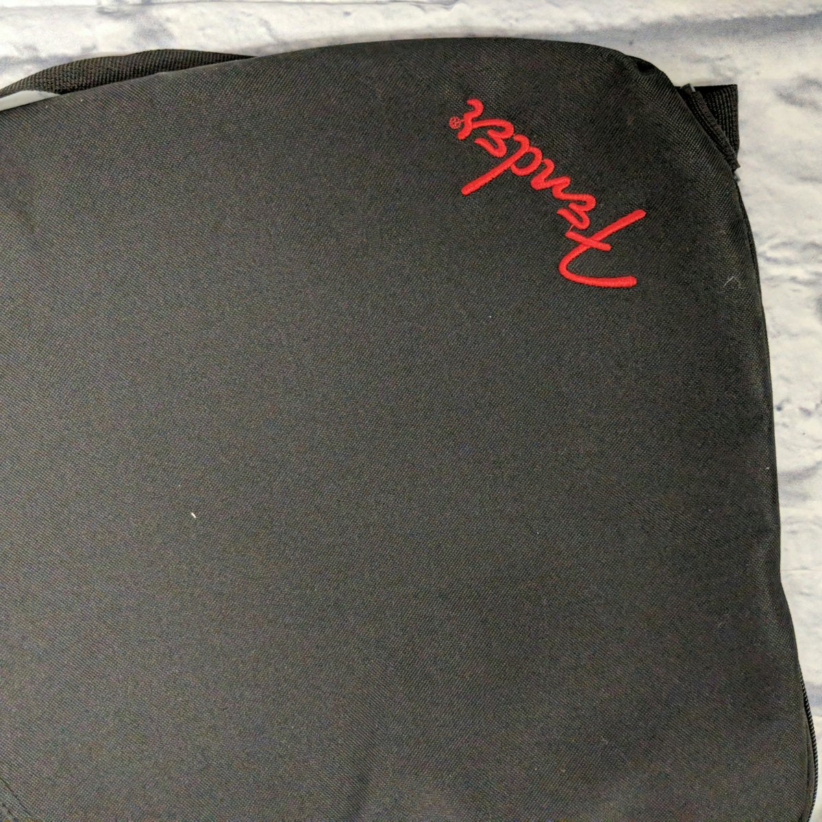 Fender F405 Electric Bass Gig Bag - backpack style