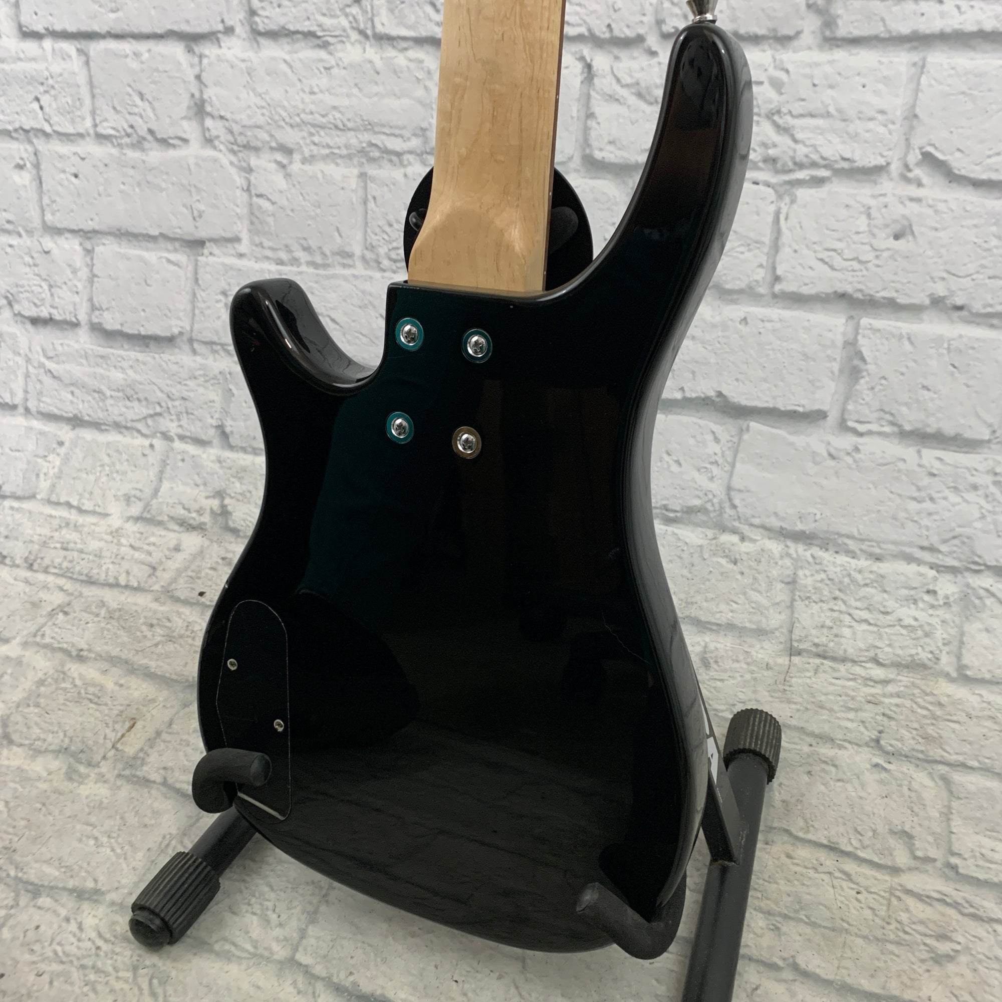 Rogue Series II SX100B 4 String Bass