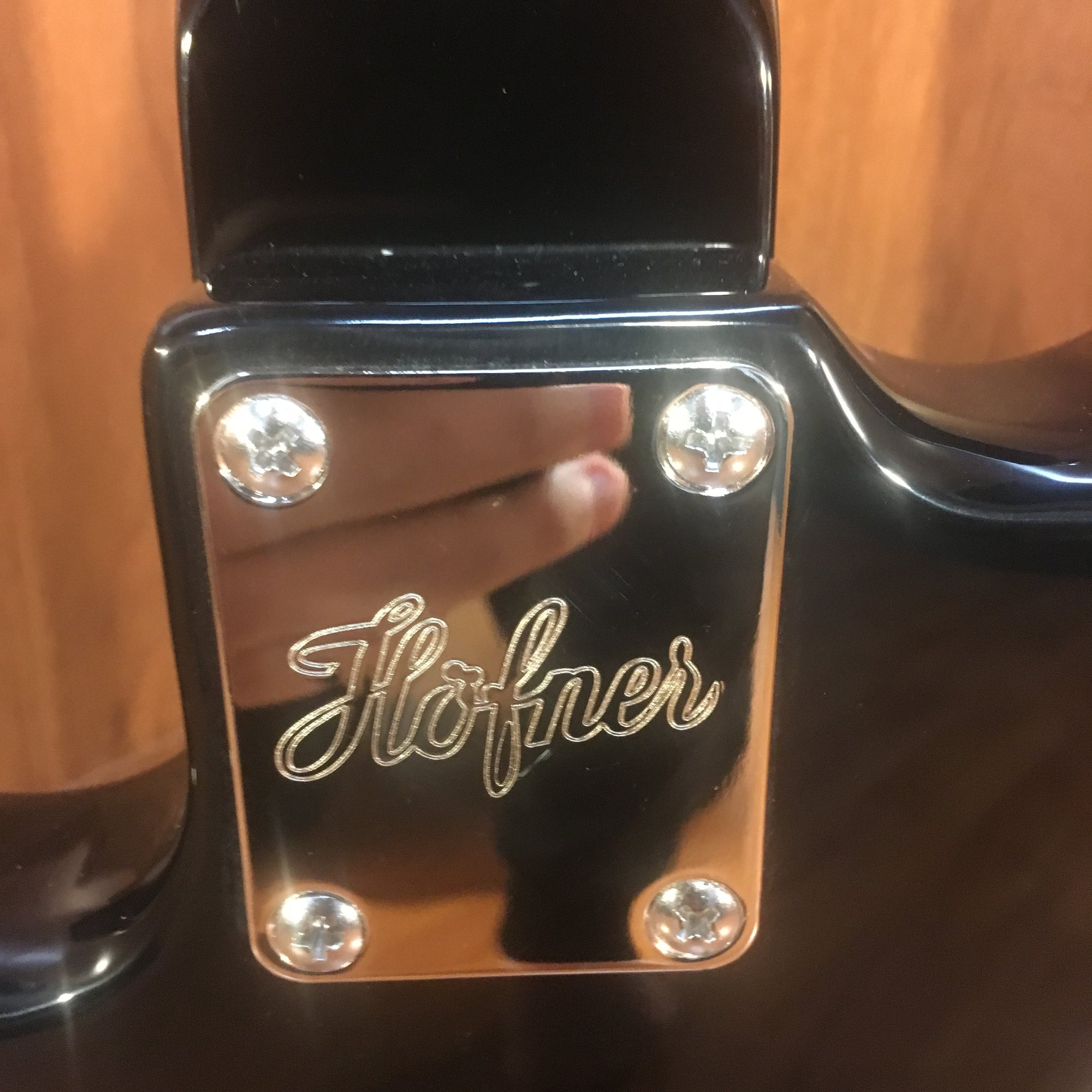 Hofner HCT-185-BK Galaxie Style Long Scale Bass Guitar