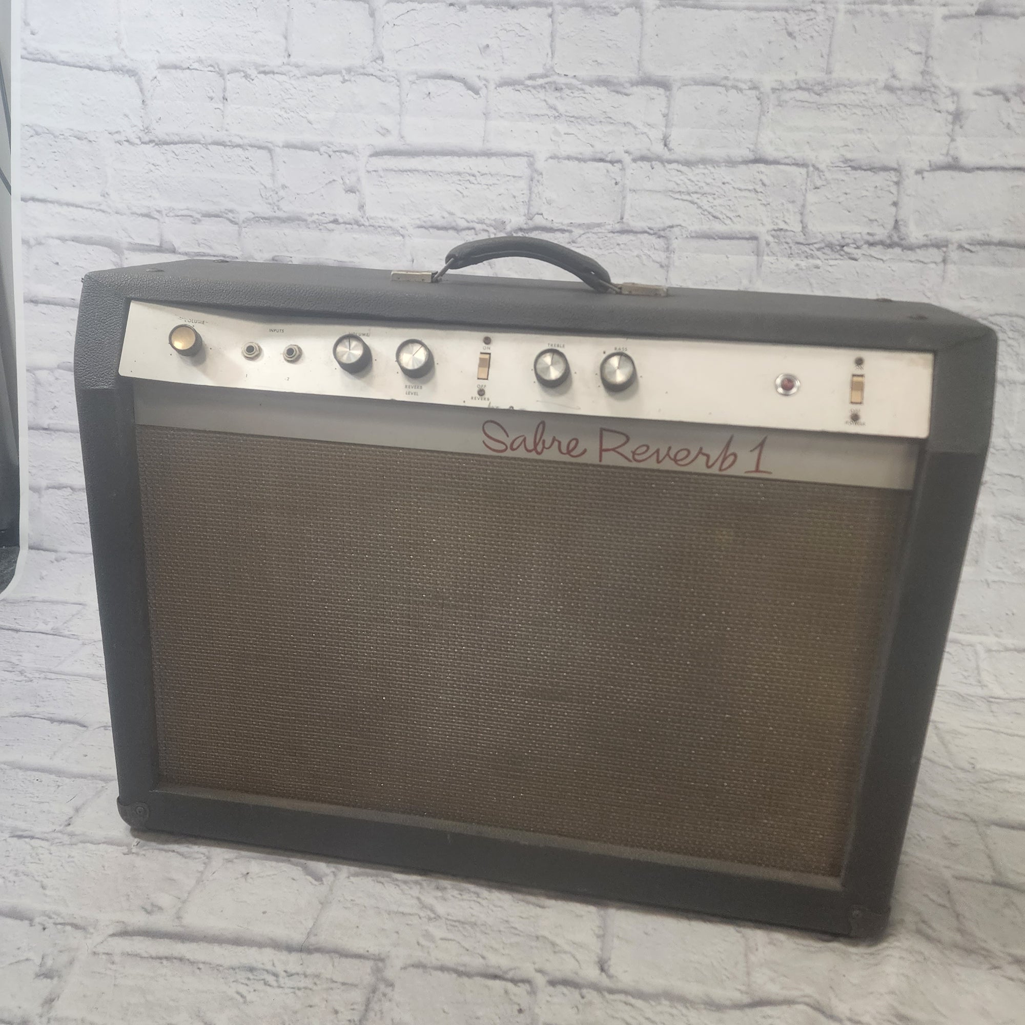 Vintage 1960s Gibson Sabre Reverb SA-1 Guitar Combo Amp