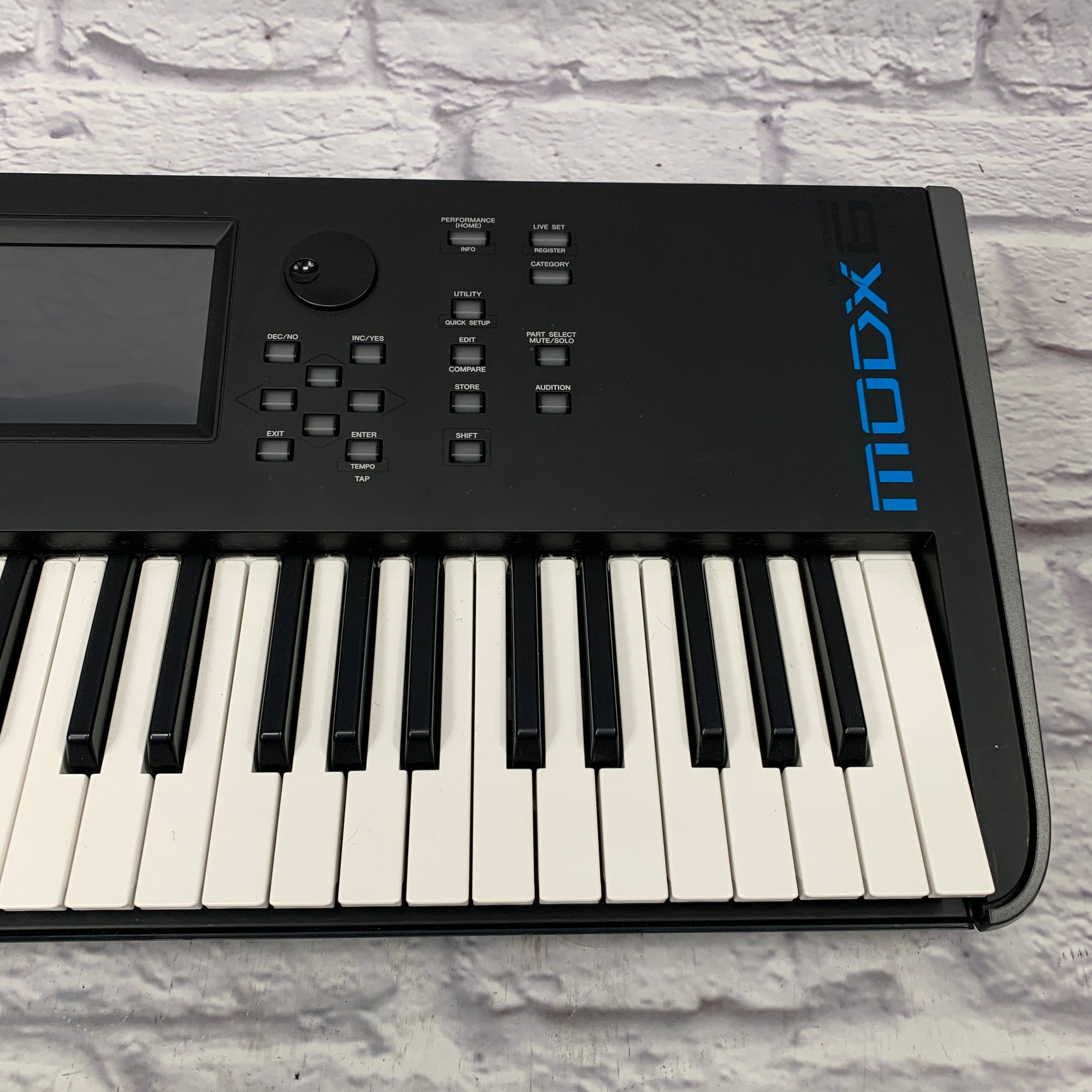 Yamaha MODX6S Digital Synth