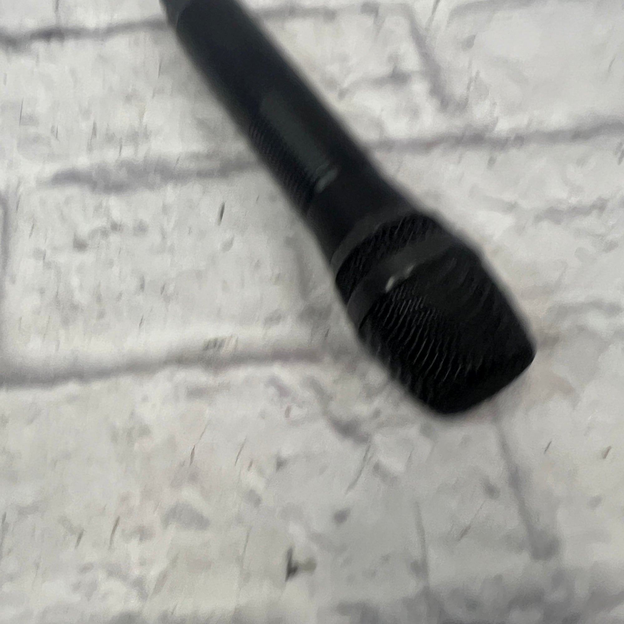 Gemini GMU-M100 UHF Wireless Handheld Microphone Outfit