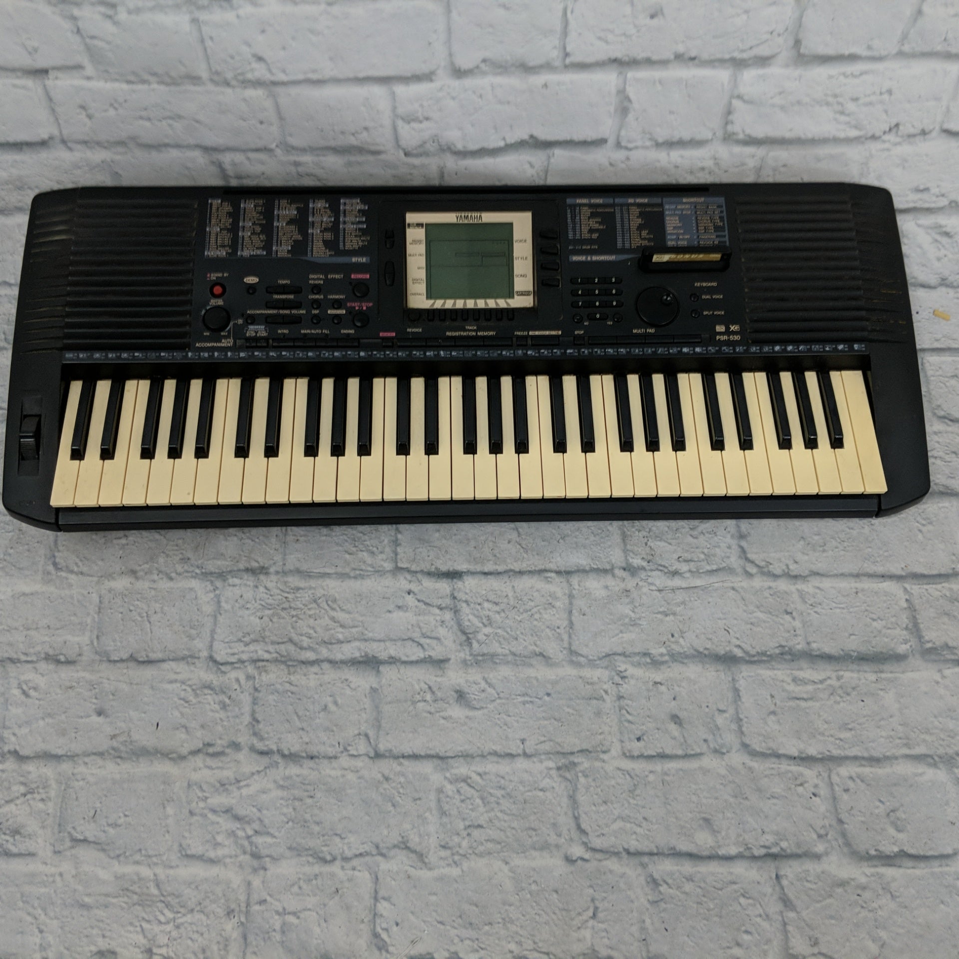 YAMAHA PSR-530 General Midi XG Keyboard W/ Power Adapter