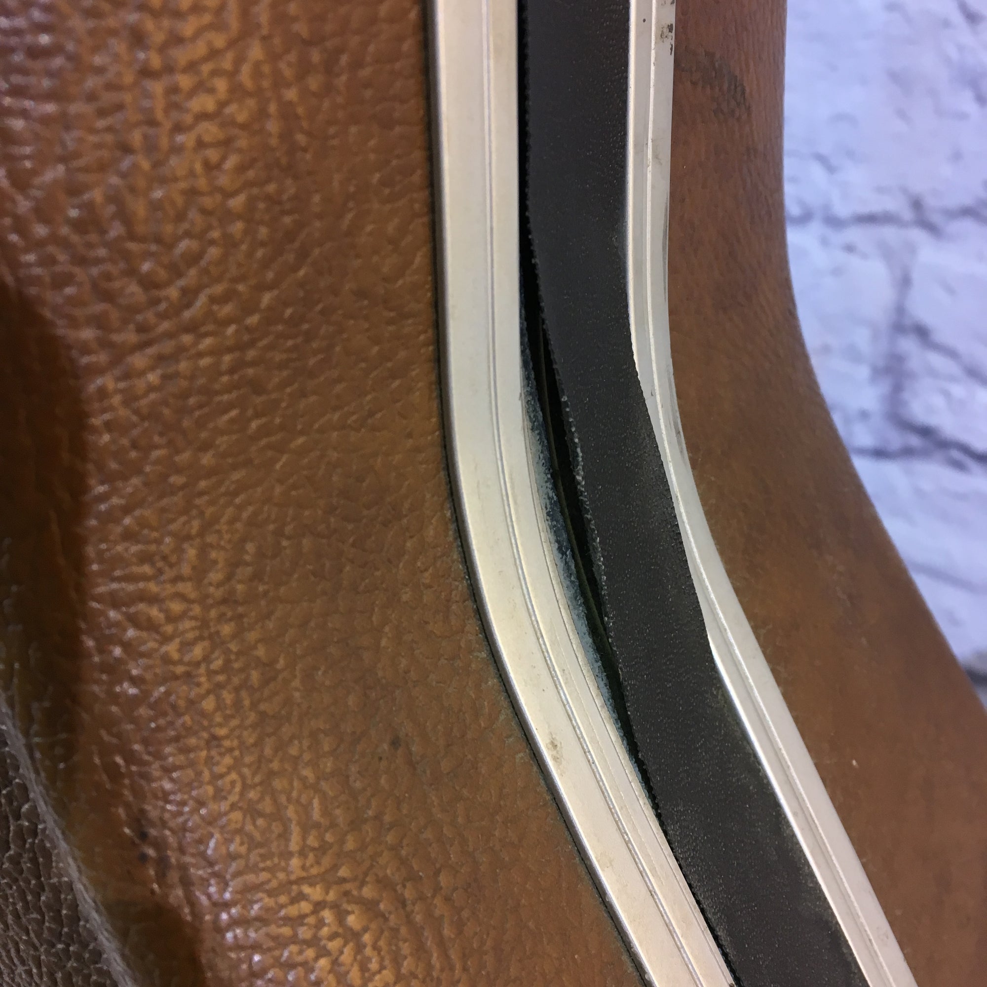 Ovation Deep Bowl Hardshell Case no handle