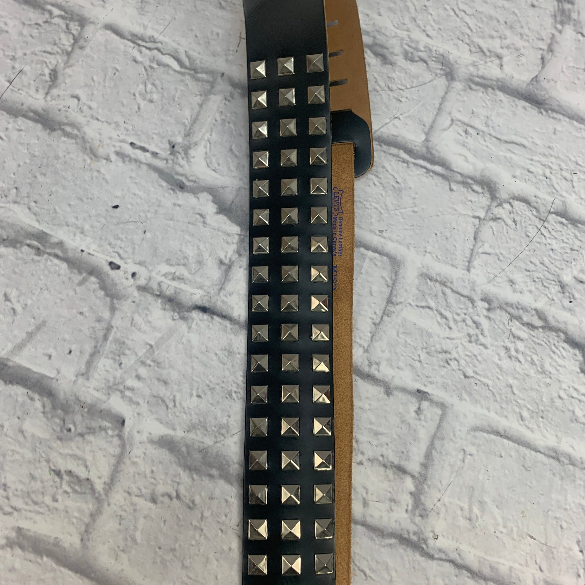 Levy's M1SD2 Leather Guitar Strap 2 1/2" with Metal Studs Black