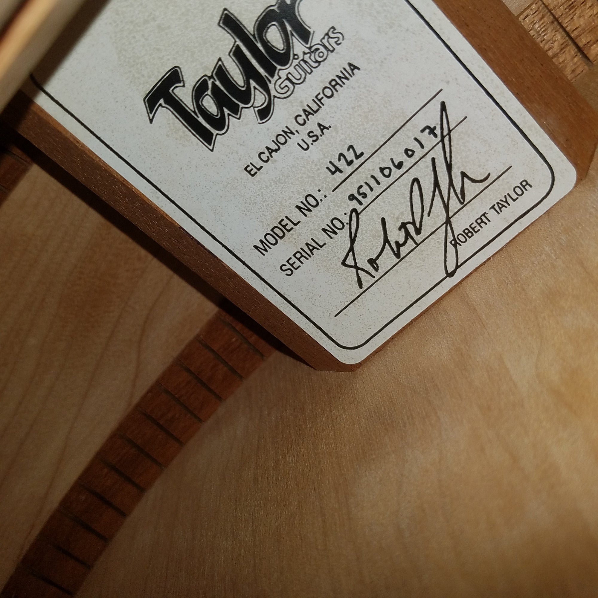 Taylor 422 Acoustic Guitar -Natural