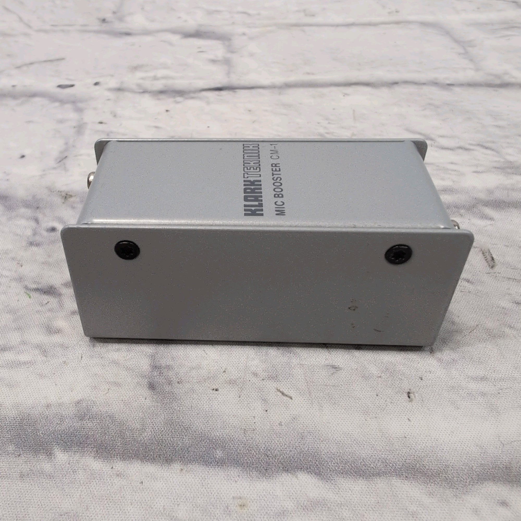 Klark-Teknik CM-1 Microphone Booster