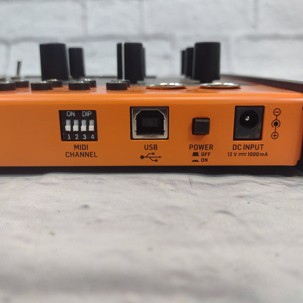 Behringer Crave Analog SemiModular Synthesizer Evolution Music