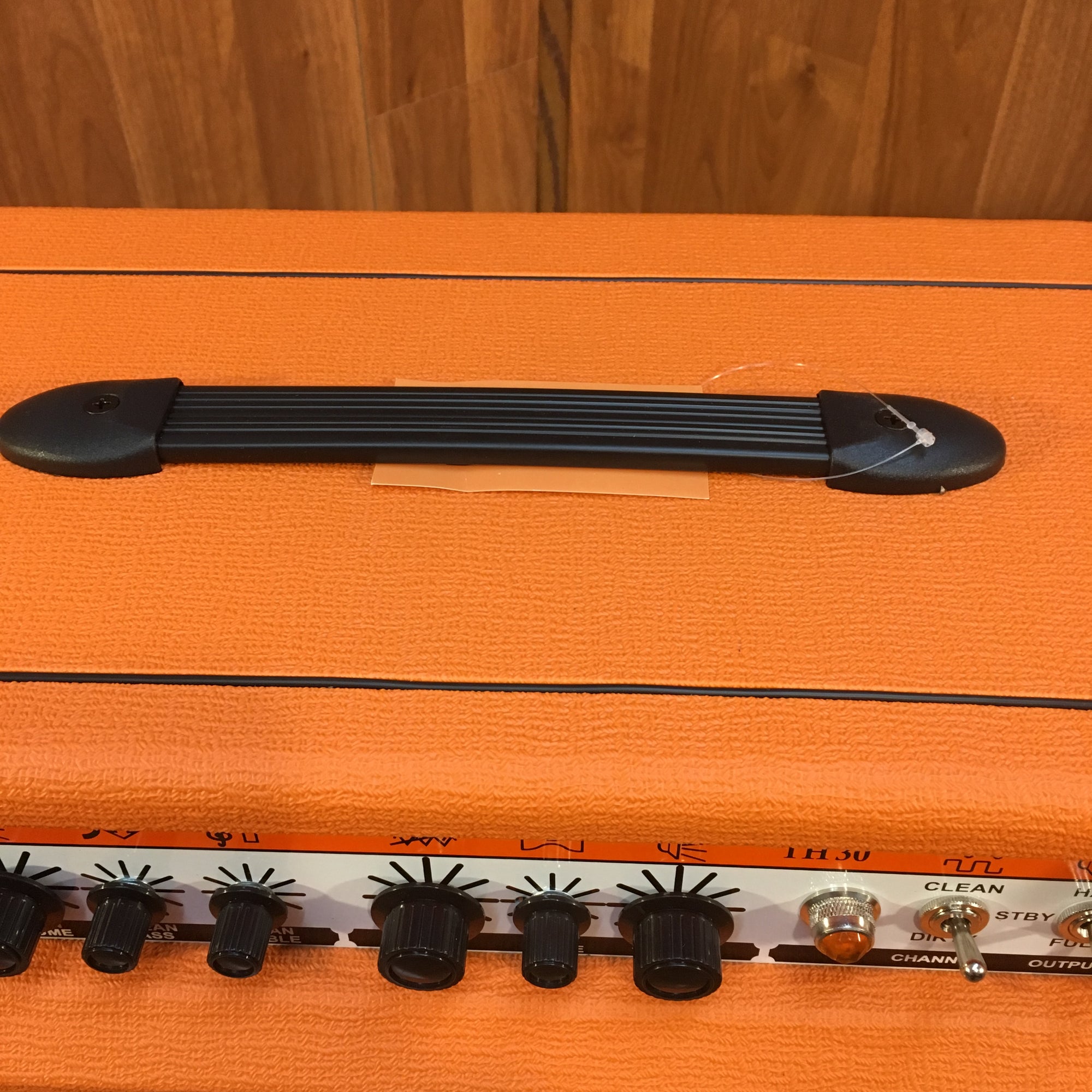 ** Orange TH30C 30-Watt 1x12 Twin Channel with footswitch