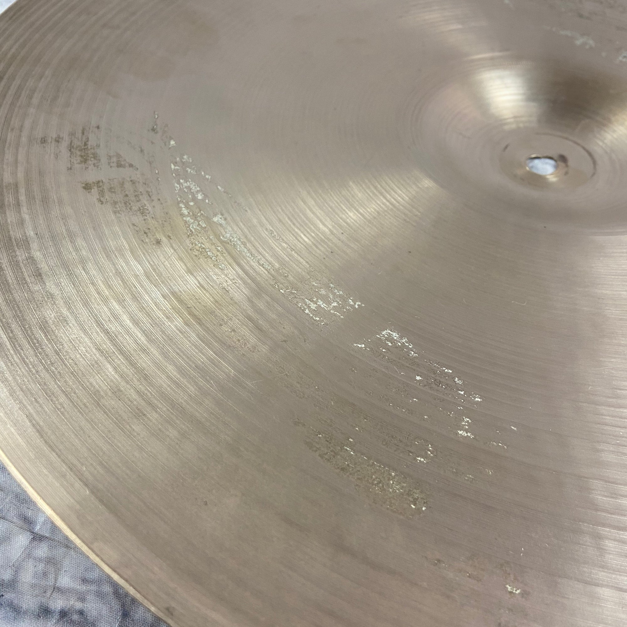 Zildjian Avedis 19 Medium Crash Cymbal Unknown Series