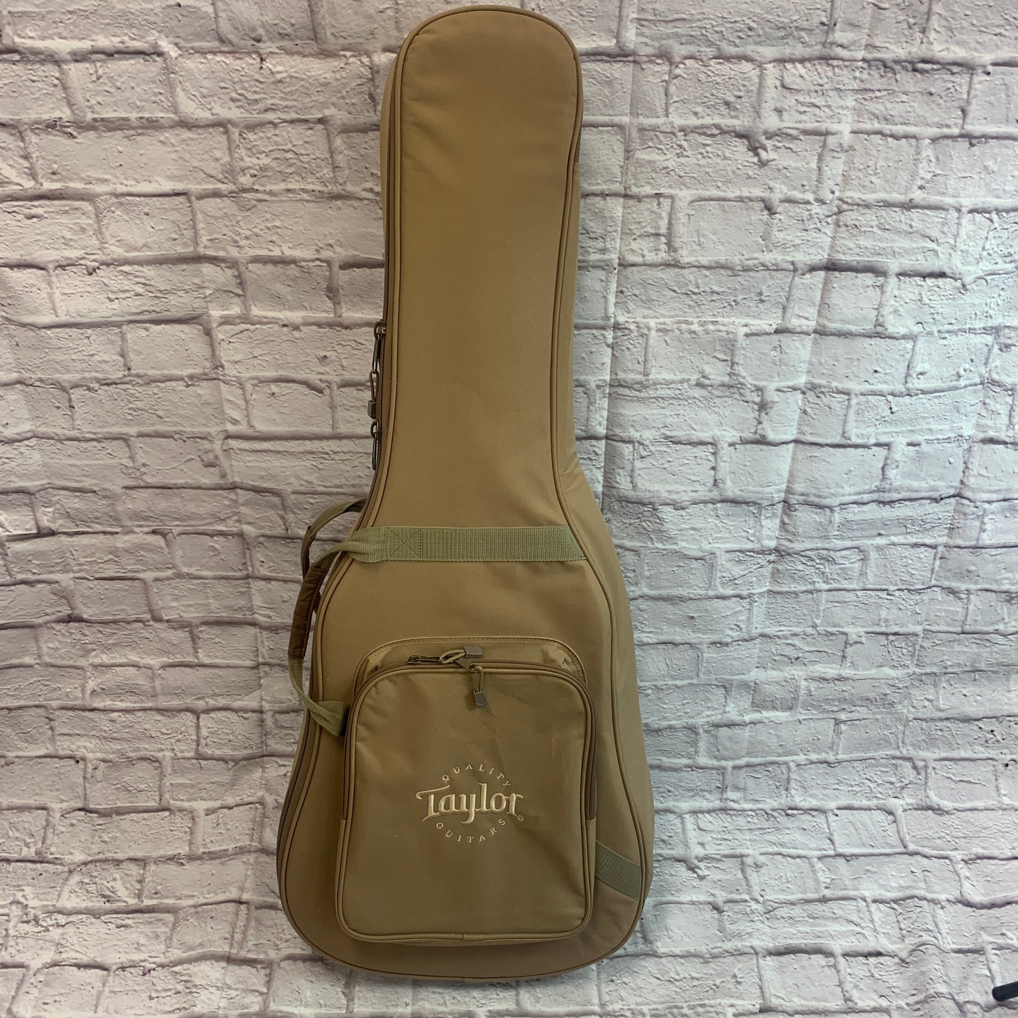 Taylor 114e Acoustic Guitar - Evolution Music