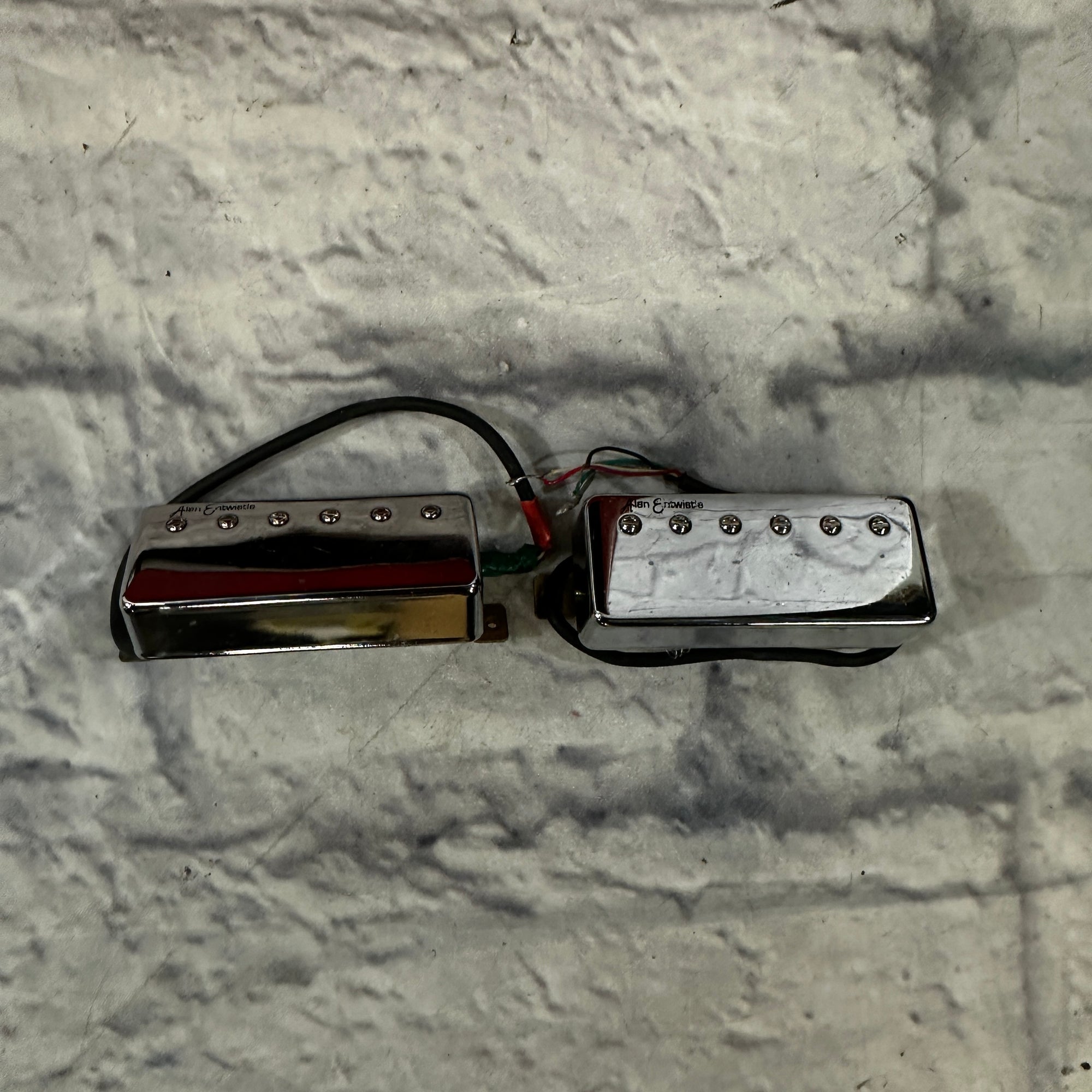 Entwistle Mini Humbucker Pickup Set