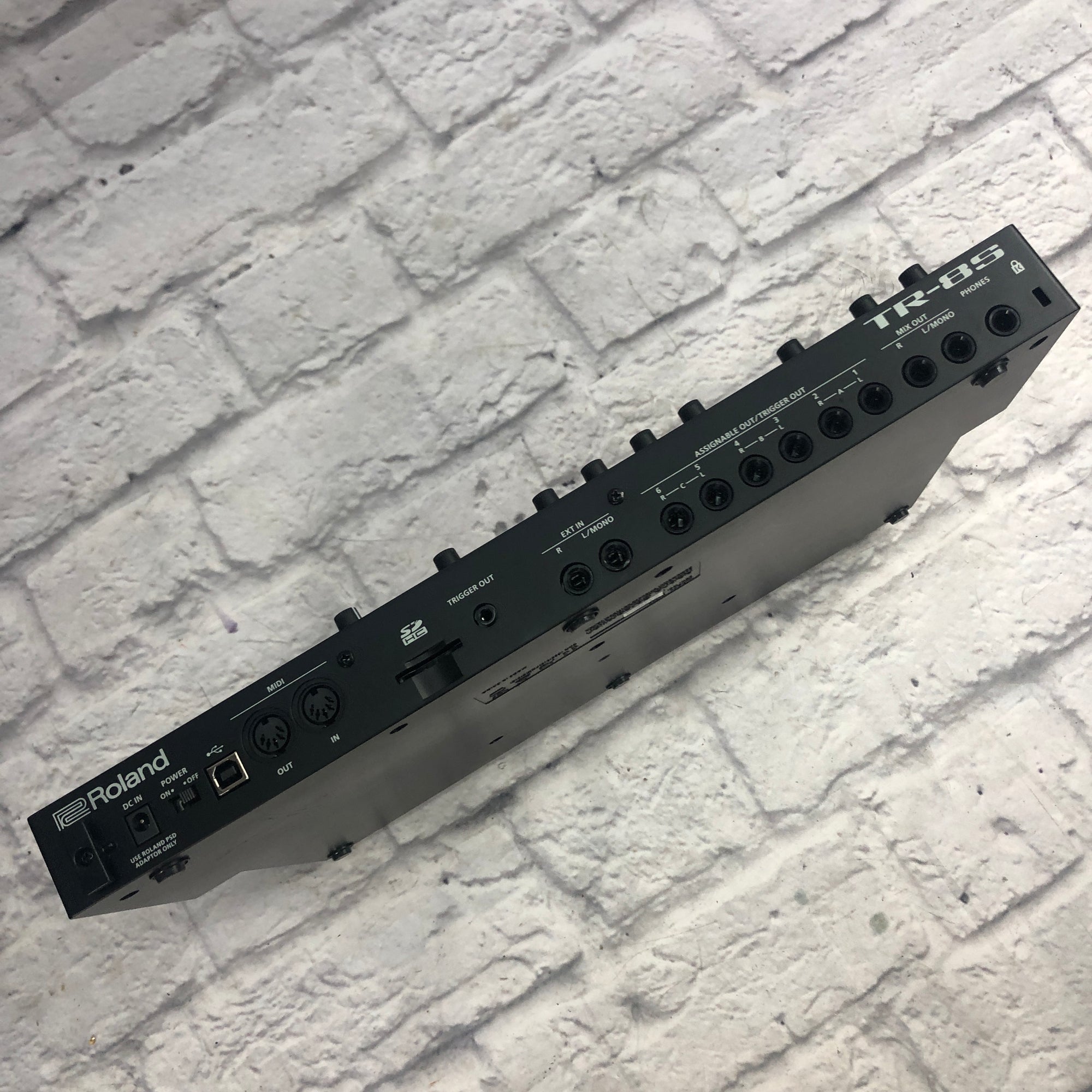 Roland TR-8S Rhythm Performer with Power Supply