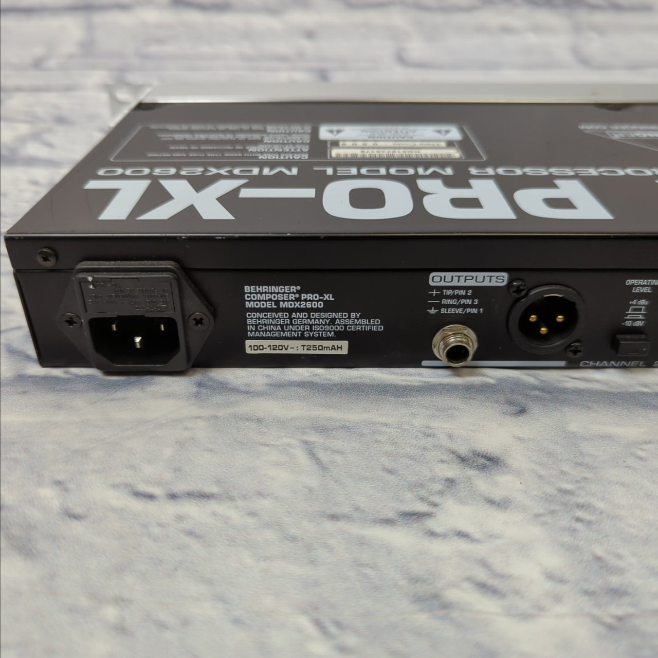 Behringer MDX2600 Composer Pro-XL Rack Compressor / Limiter