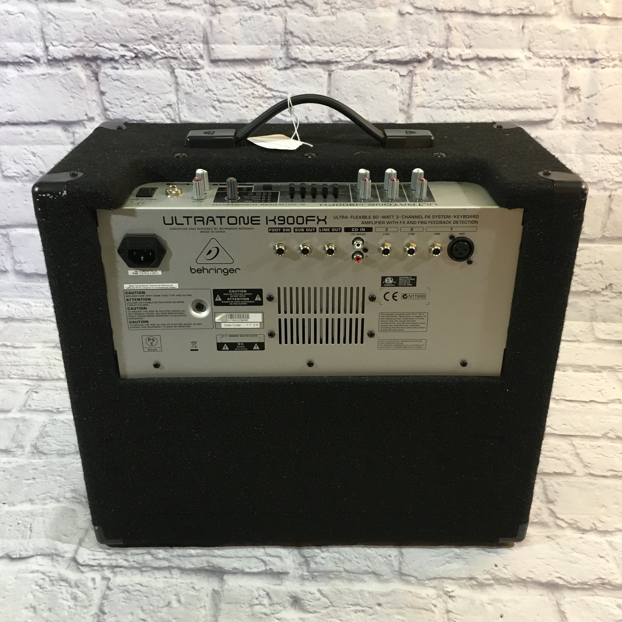 Behringer Ultratone K900FX Keyboard Amp - Evolution Music