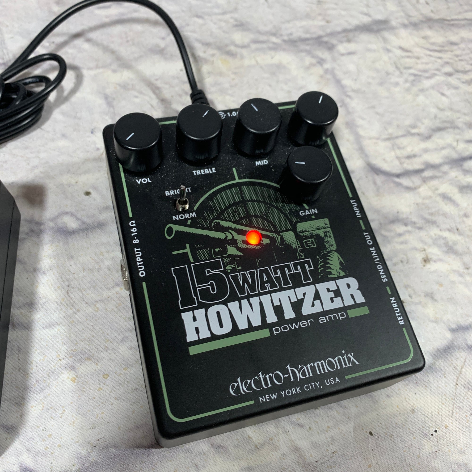 Electro Harmonix 15 Watt Howitzer Preamp Pedal