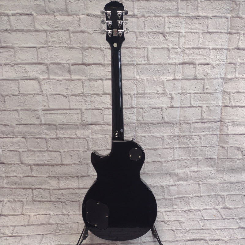 n4639☆Epiphone Les Paul Studio エボニーブラック Epiphone Featuring a Carved Mahogany Top and Zebra-Coil