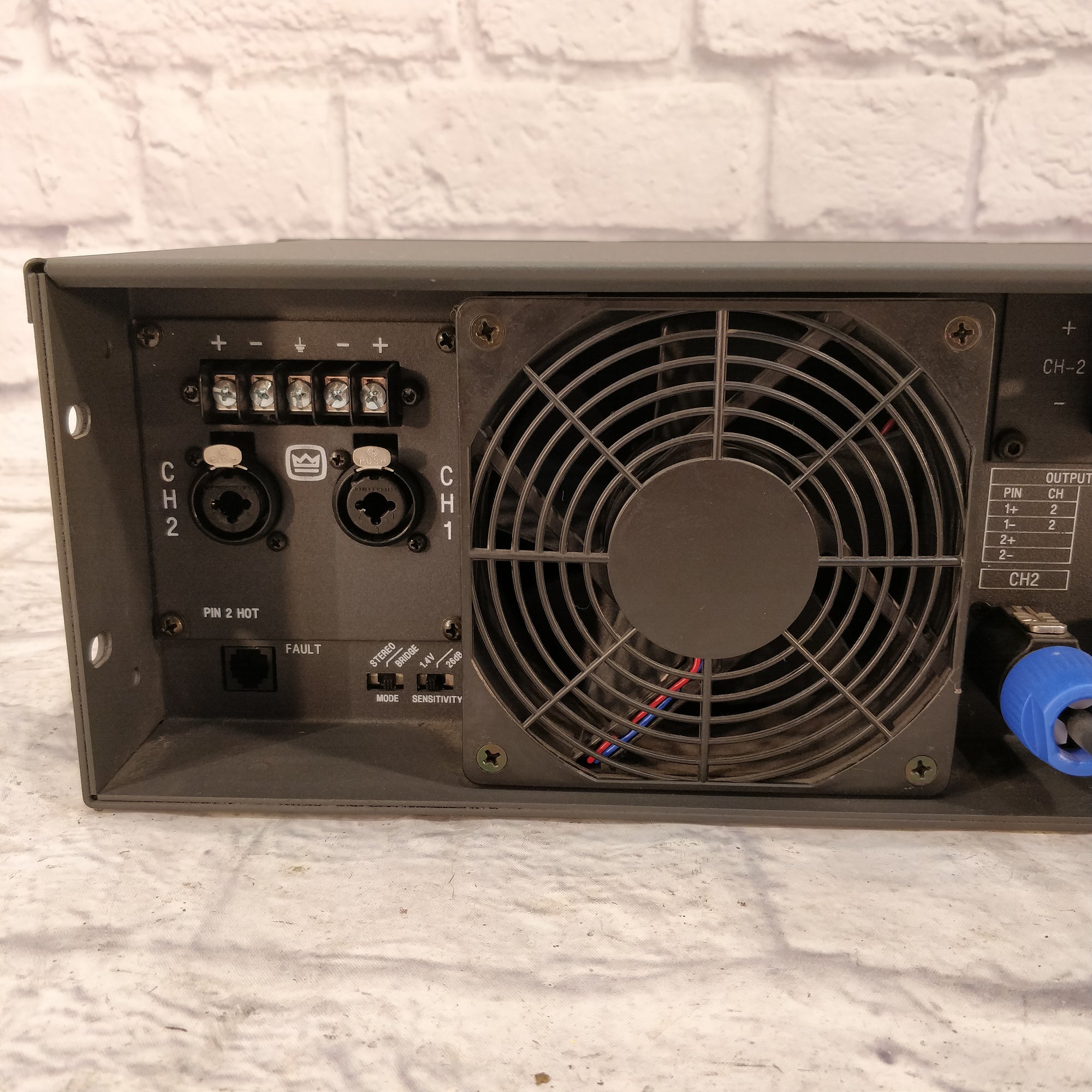 Crown CE 1000 Power Amplifier