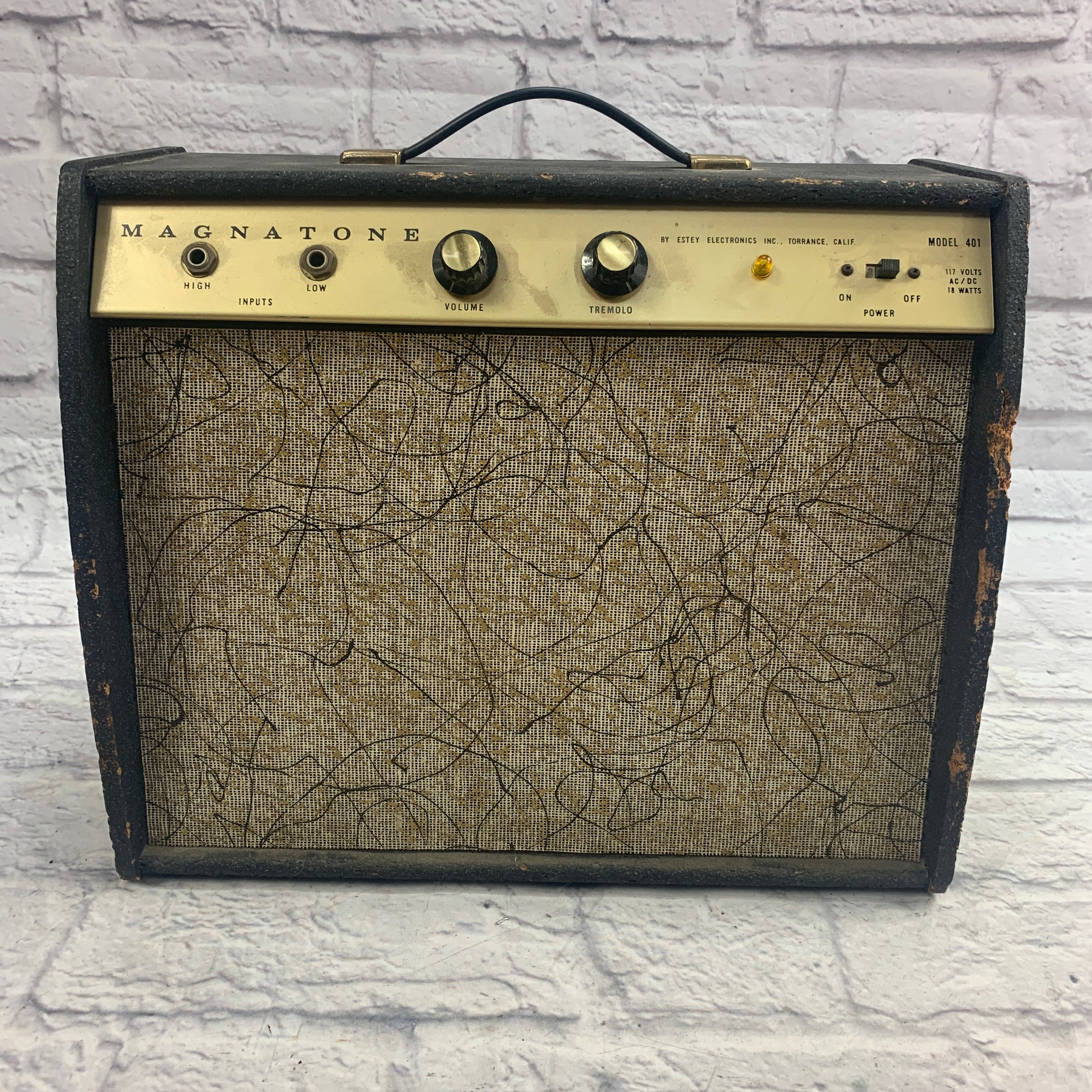 Magnatone Model 401 Tube Guitar Amplifier