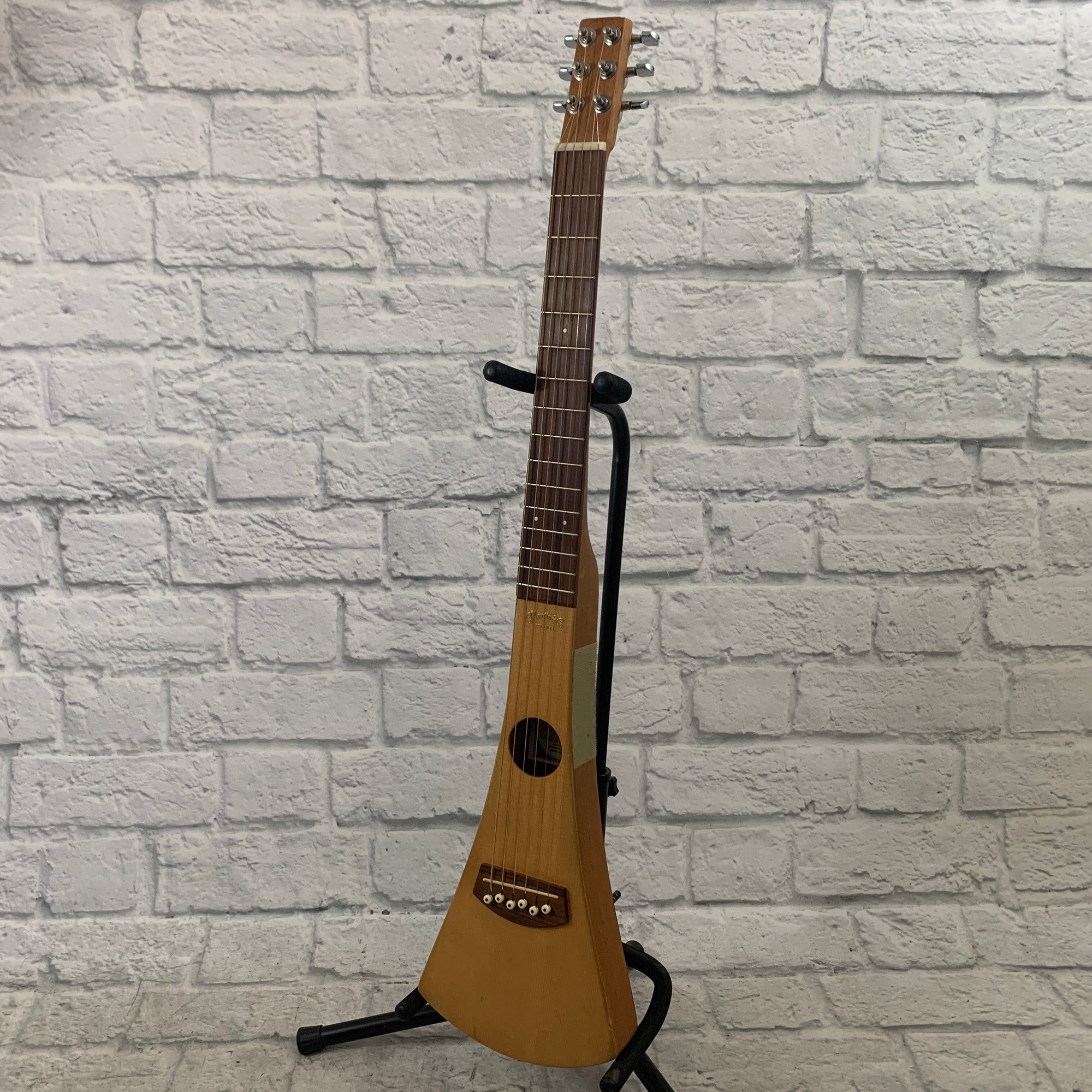 【10763】 Martin & Co. The Backpacker 1951 Martin Backpacker Travel Guitar w/ Bag - Evolution Music