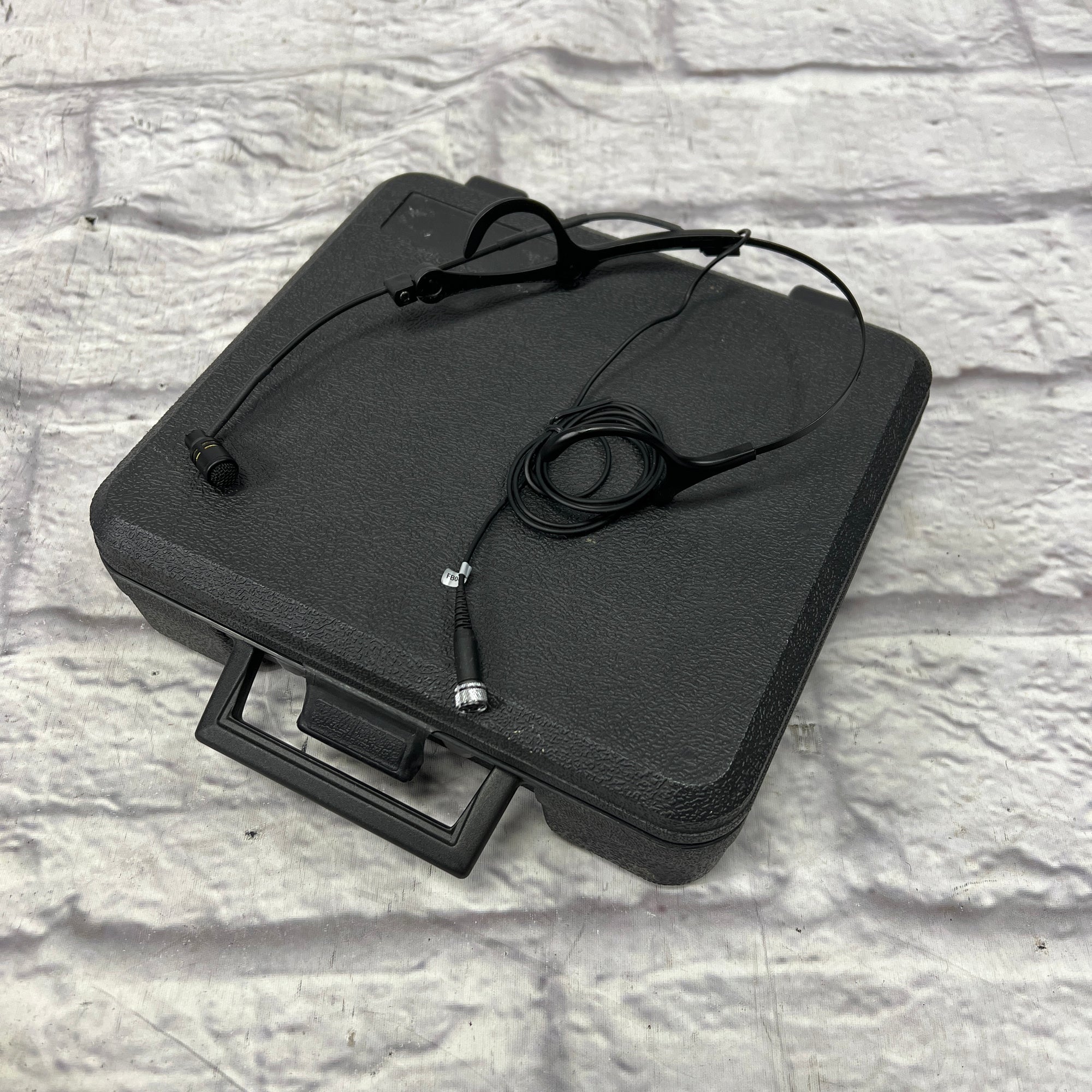Unknown Lavalier Microphone with Case