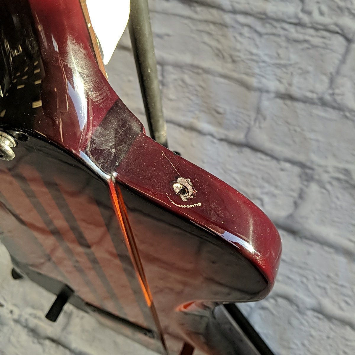 Epiphone T-Bird Pro 4-String Bass Sunburst w/ Case