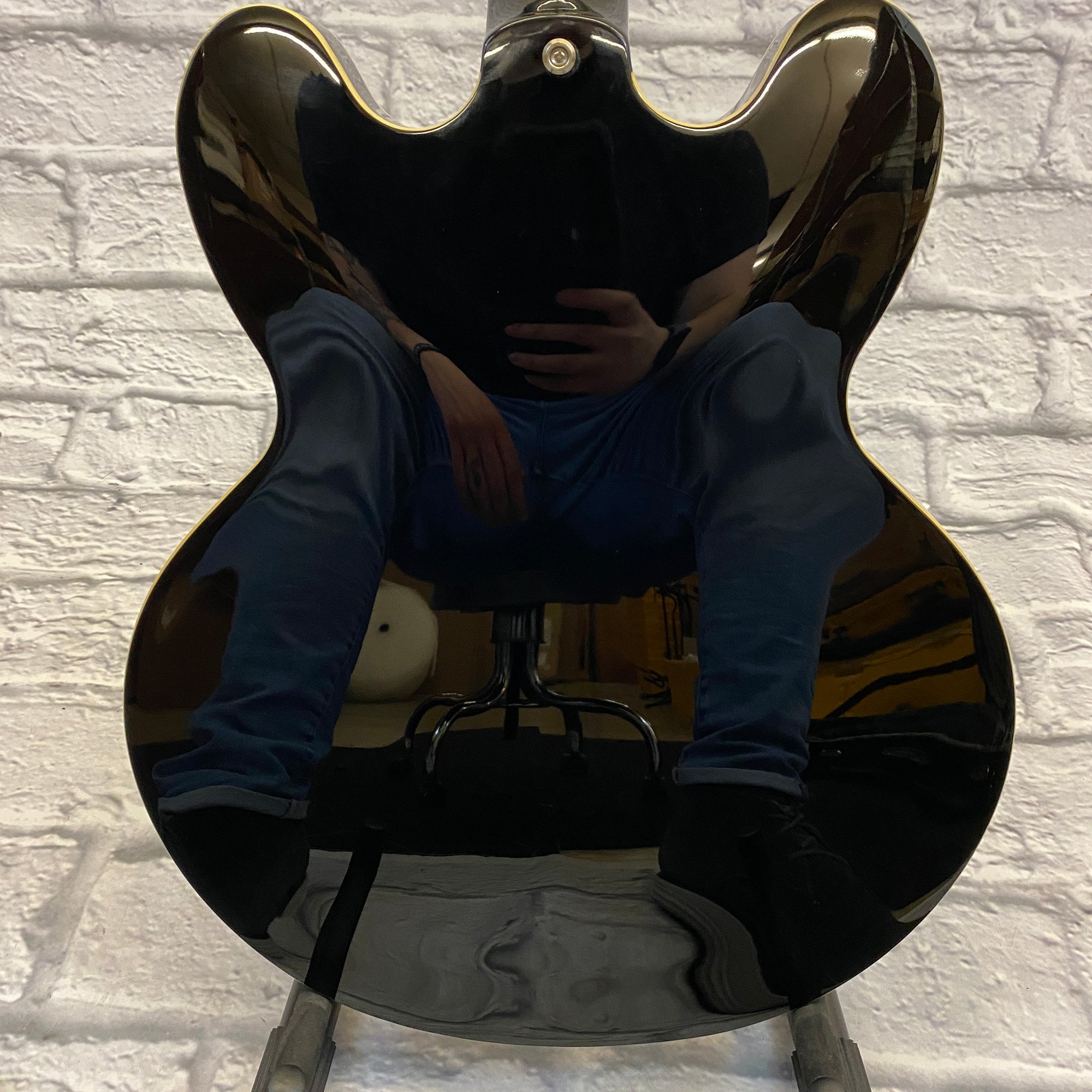 Epiphone ES-335 Pro Semi Hollow w/ Hard Shell Case