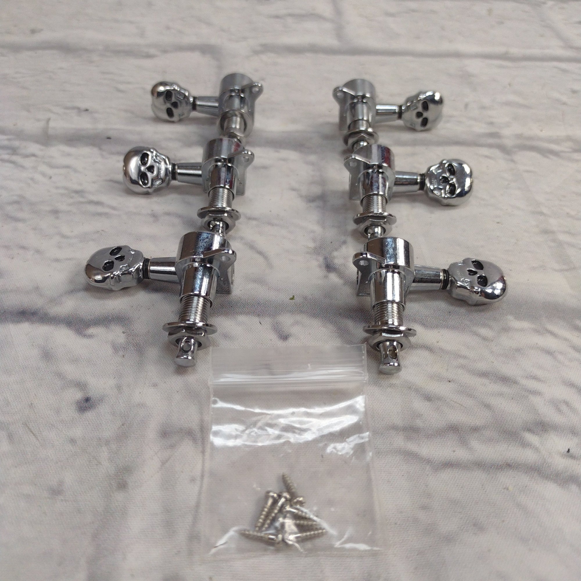 CB Gitty 3x3 Chrome Skull Tuning Machines