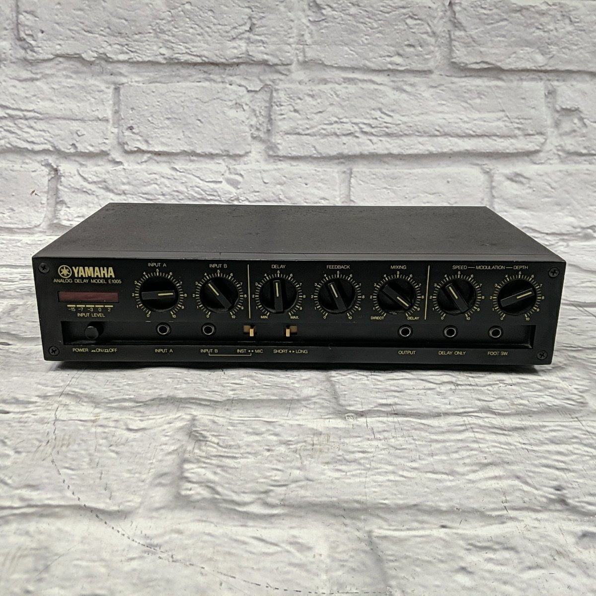 Vintage Yamaha E1005 Analog Delay / Echo Desktop BBD Effect Unit