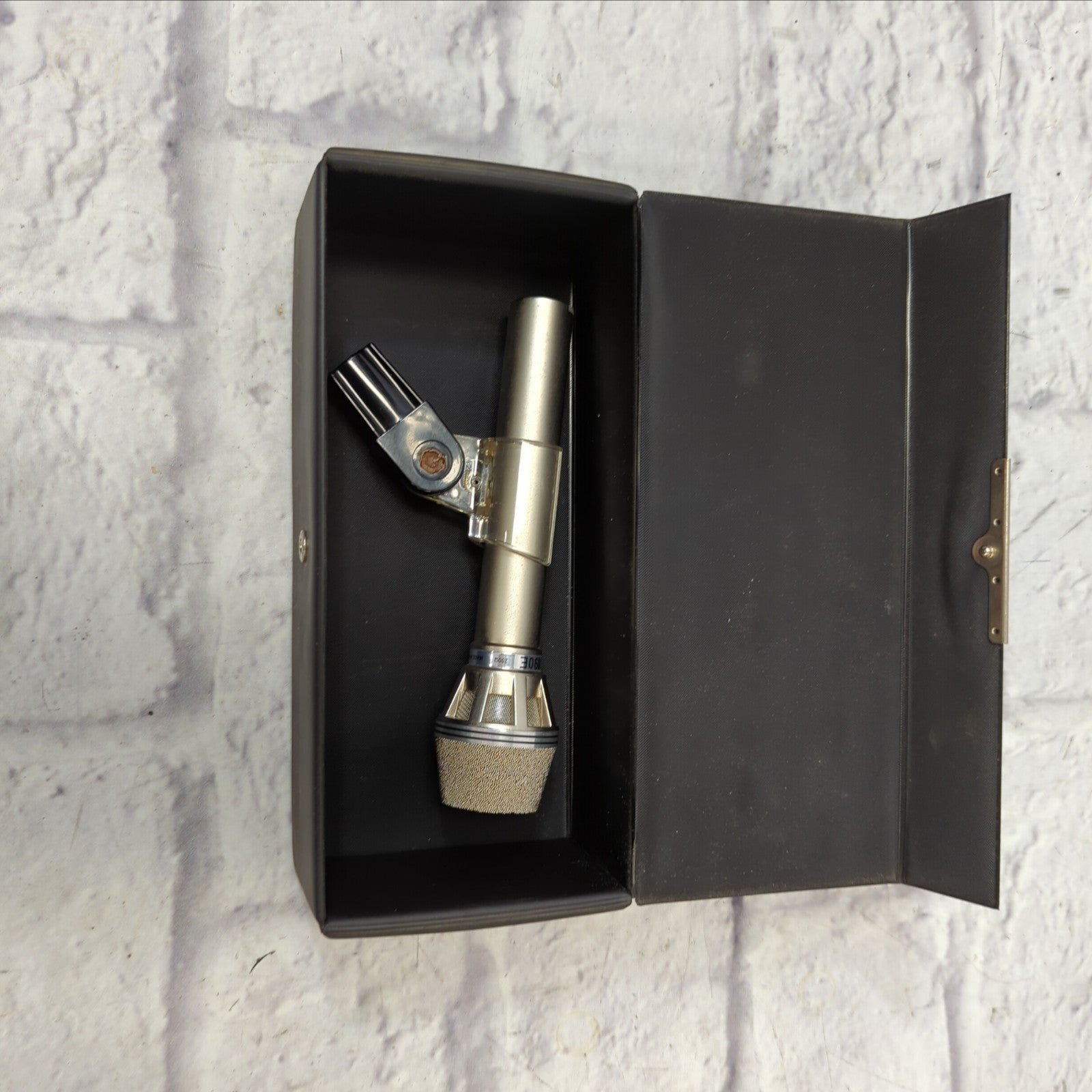 AKG D90E ビンテージ AKG D190E Dynamic Microphone – Cole Picks Vintage