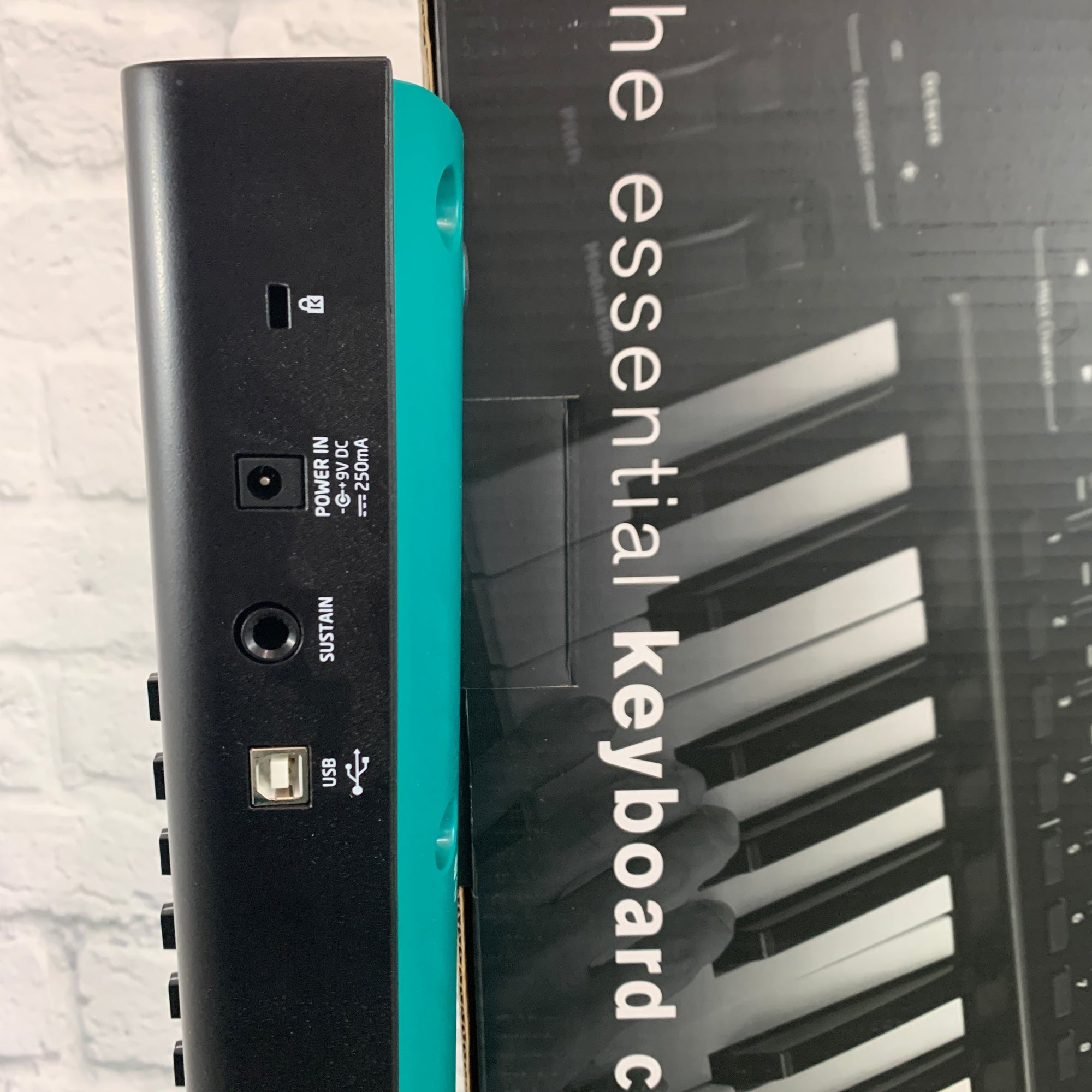 Novation LaunchKey 61 mk2 Controller