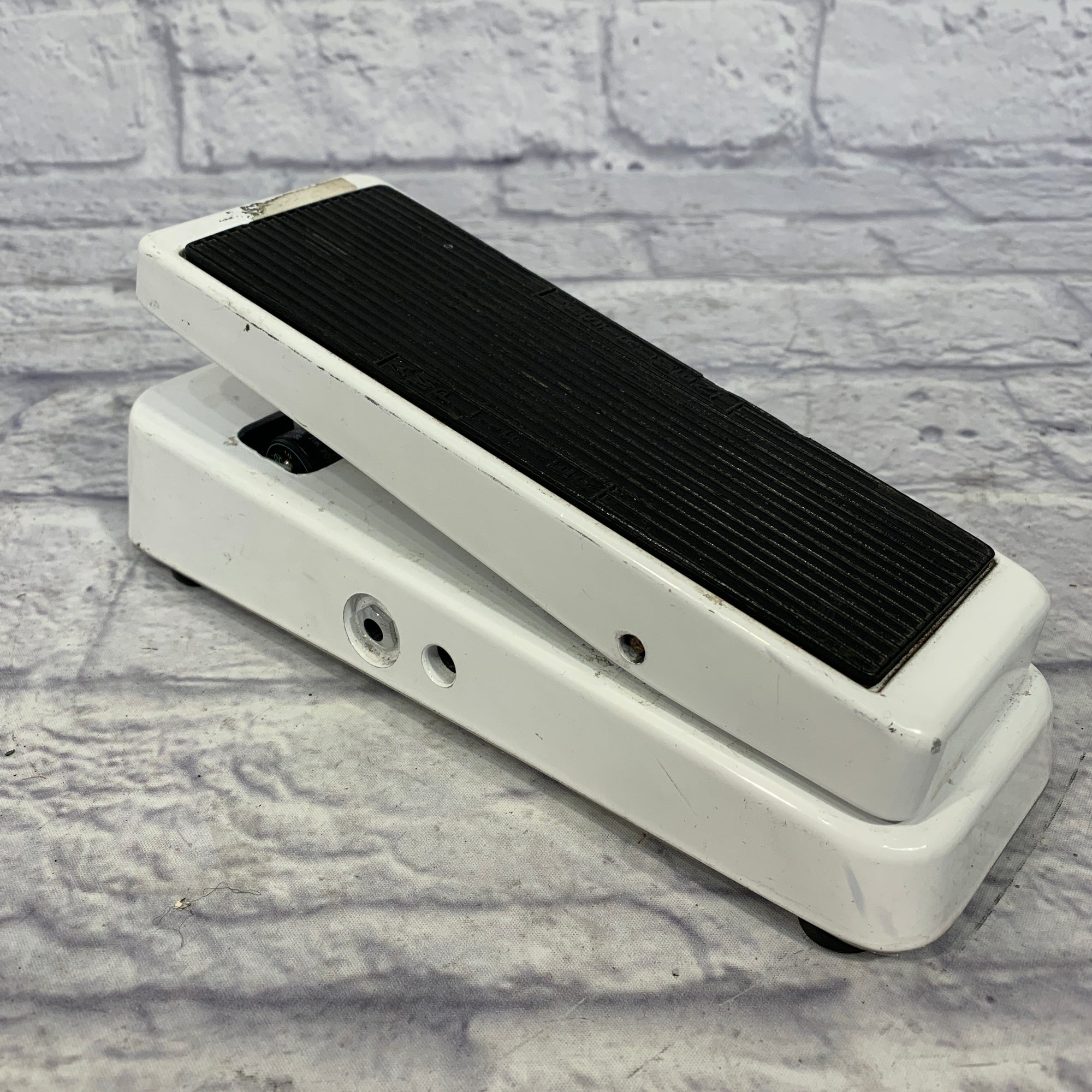 Dunlop Crybaby 105Q Bass Wah Pedal White