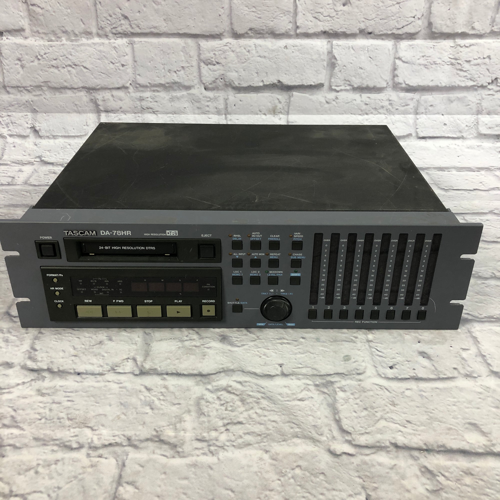 TASCAM DA-78HR High-Resolution High-End DTRS-Recorder - geprüft vom Händler TASCAM DA-78HR High-Resolution High-End DTRS-Recorder - geprüft vom Händler
