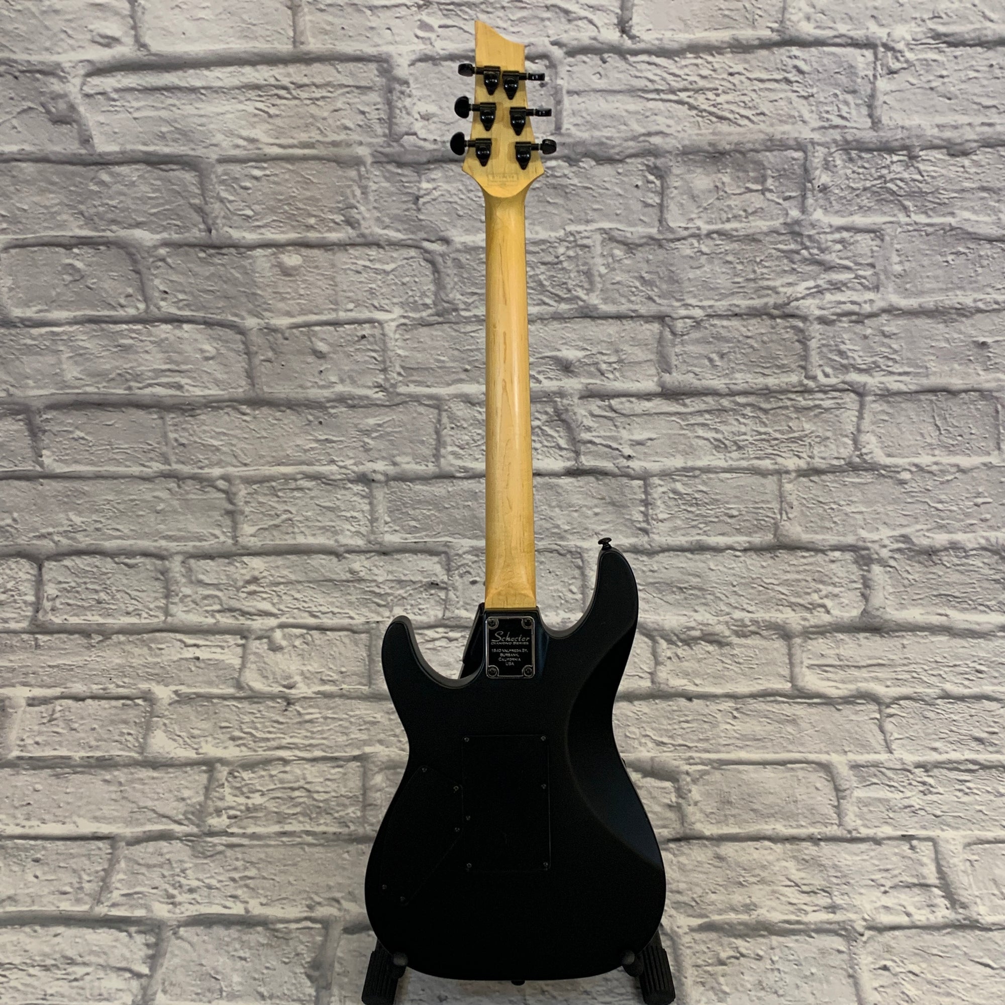 Schecter Diamond Series Damien FR Electric Guitar Black Schecter Diamond Series Damien FR Electric Guitar Black