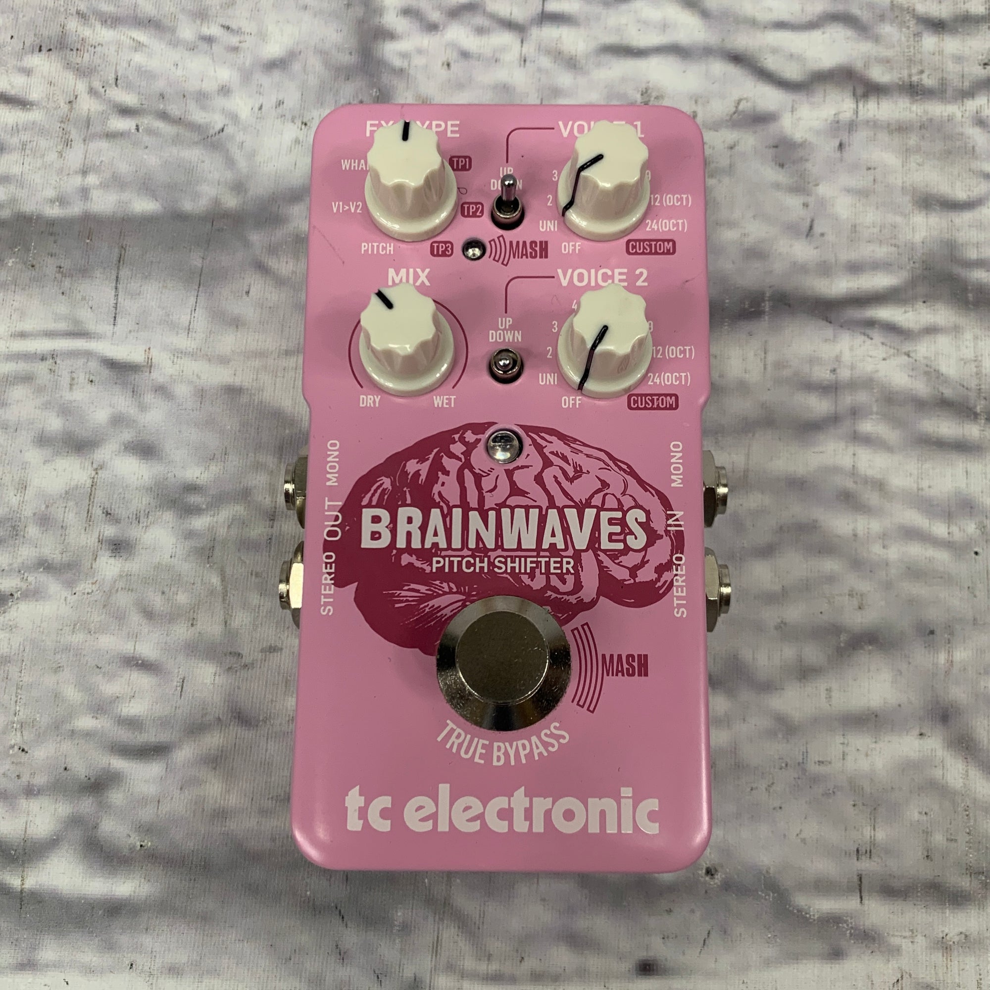 tc electronic Brainwaves ピッチシフター TC Electronic Brainwaves Pitch Shifter Pedal | Sweetwater
