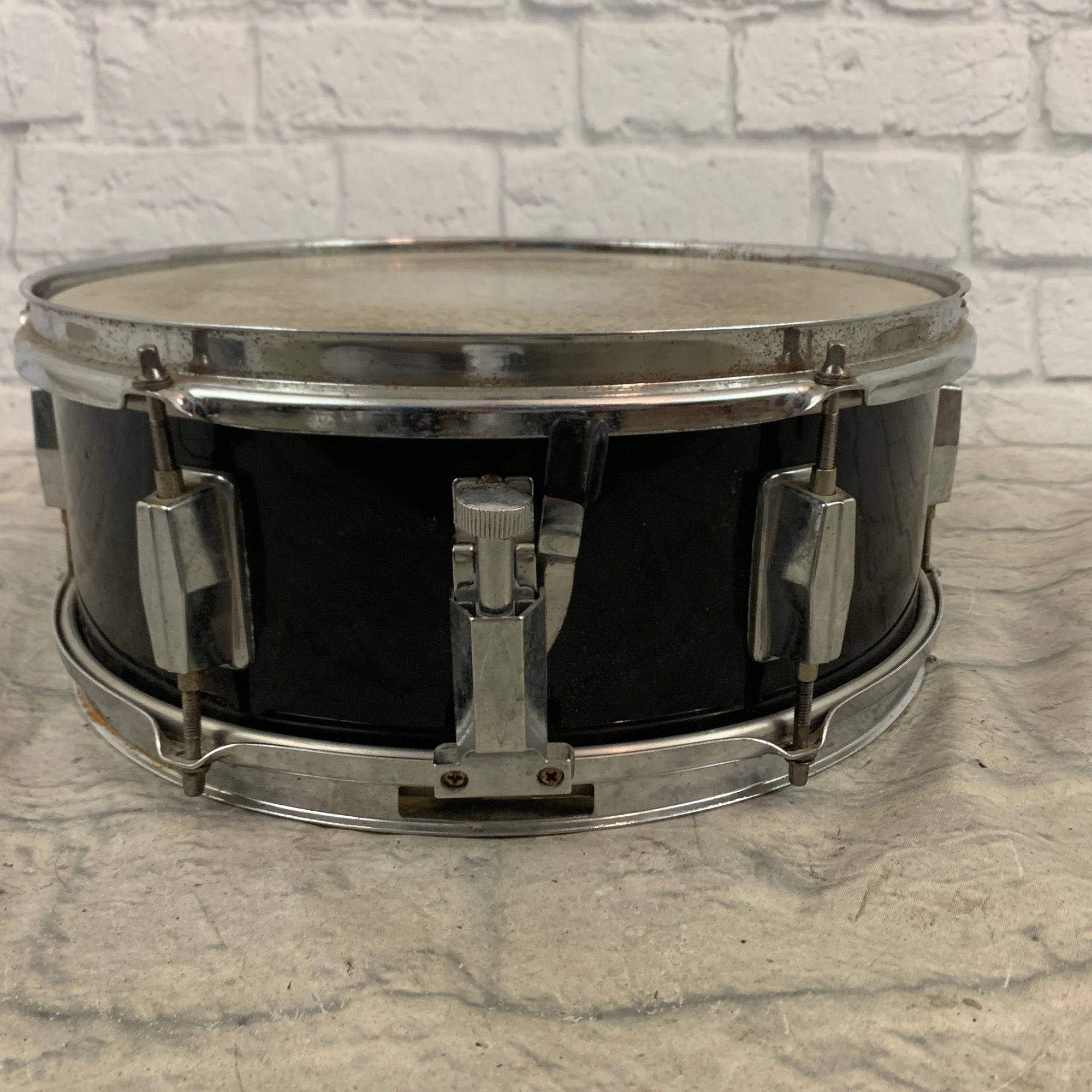 Unknown 6-Lug Wood Shell Snare - Black Wrap