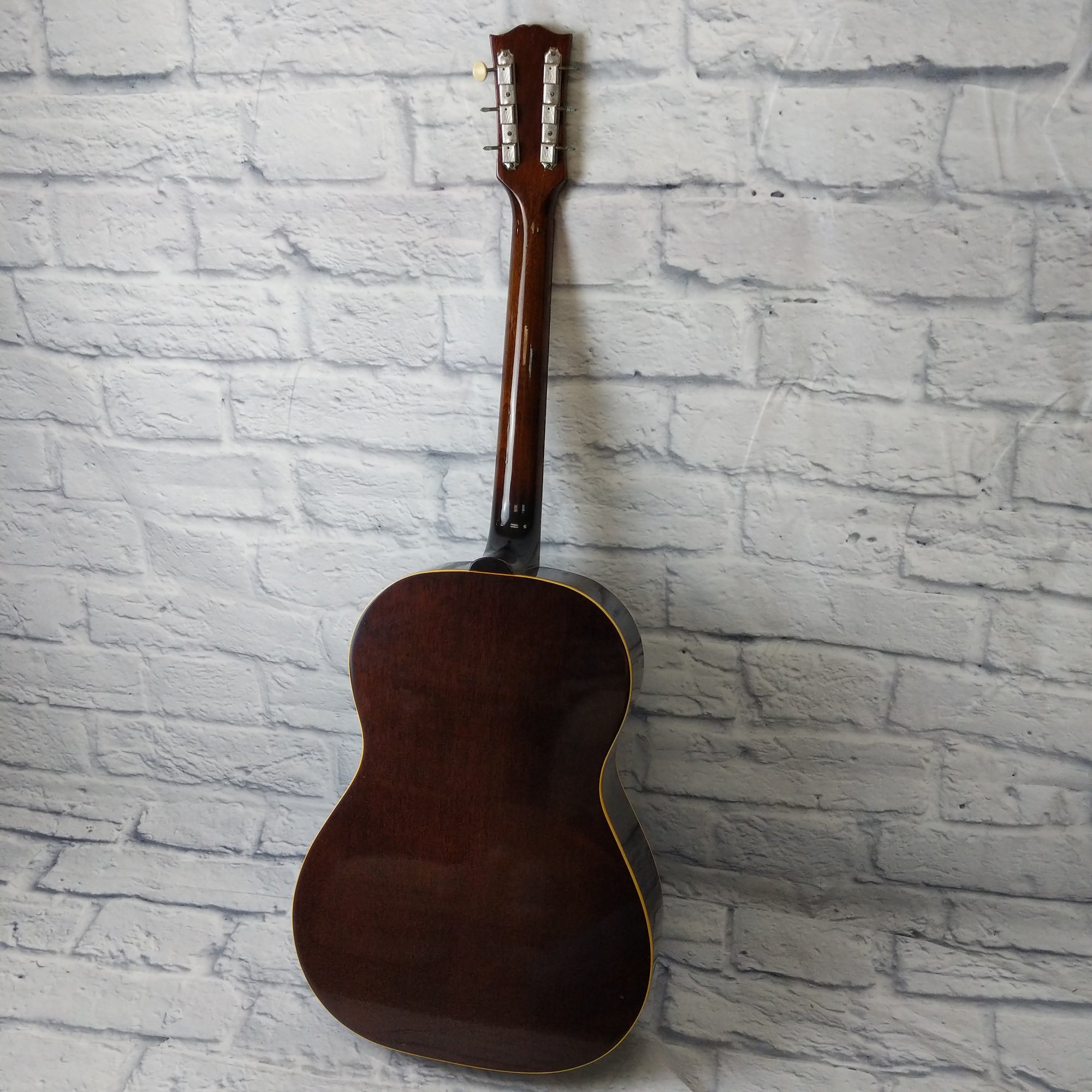 Gibson LG1 Acoustic Guitar 1957