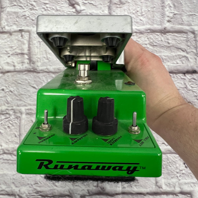 fender runaway pedal Fender Runaway Feedback Expression Pedal