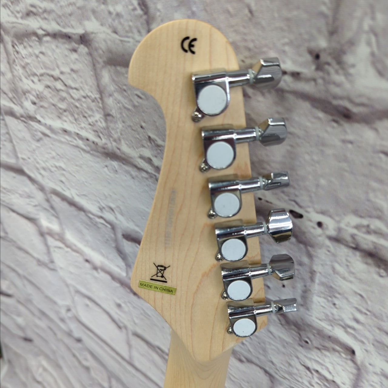 Strat Copy Monoprice Indio Strat Copy Electric Guitar - Evolution Music