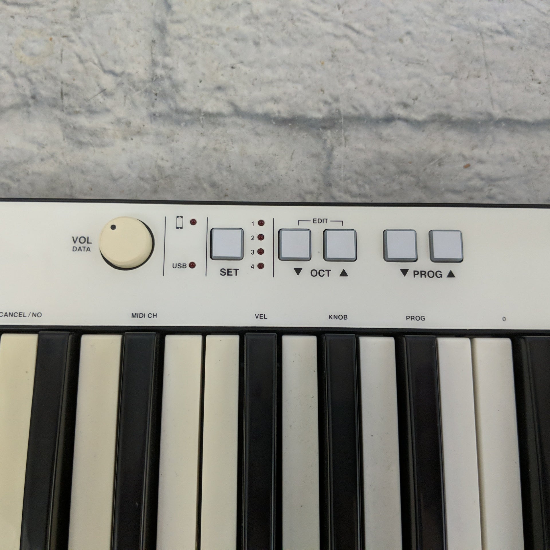 IK Multimedia iRig Pro Keys Full Size MIDI Keyboard