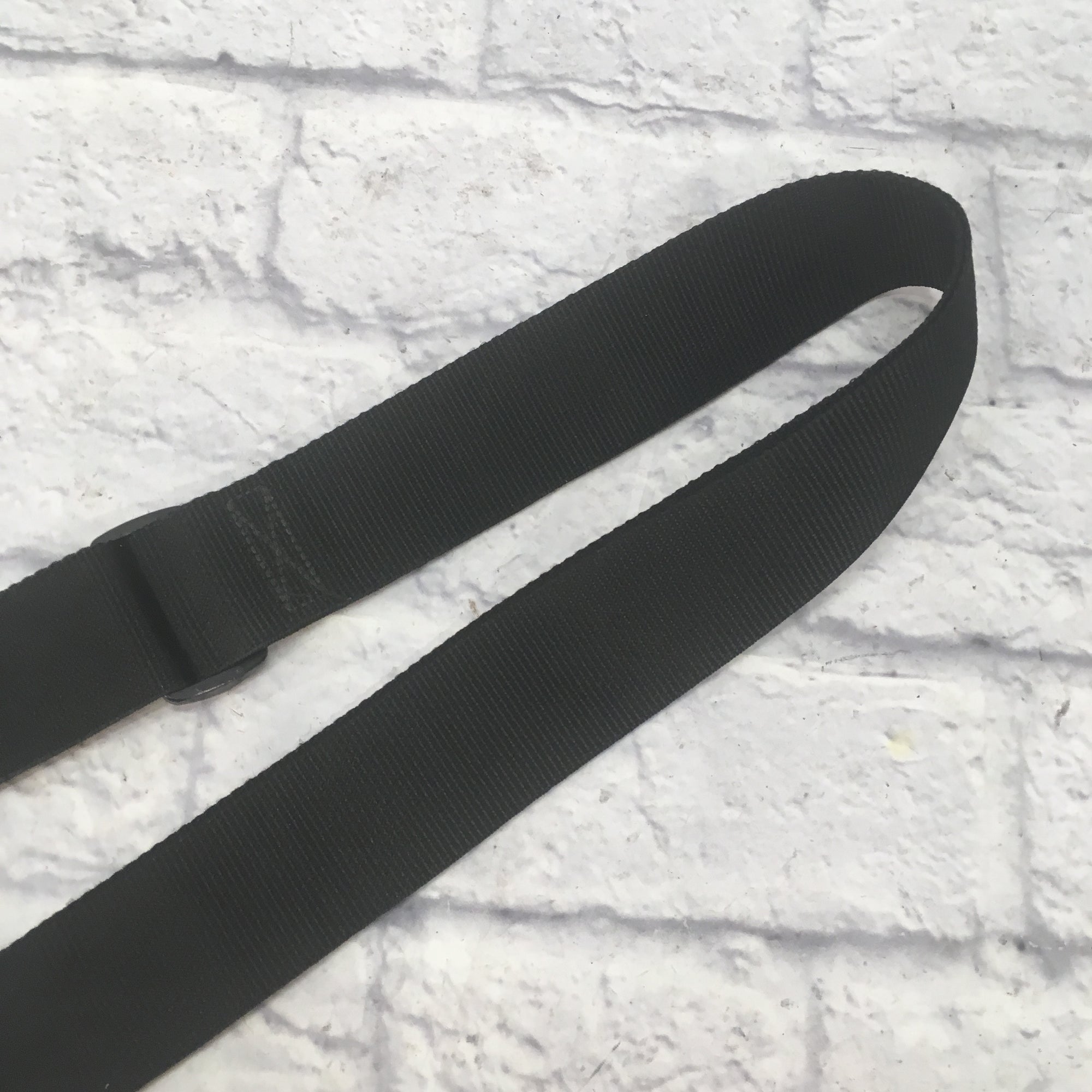 Ernie Ball Medium Width Black Nylon Guitar Strap 2