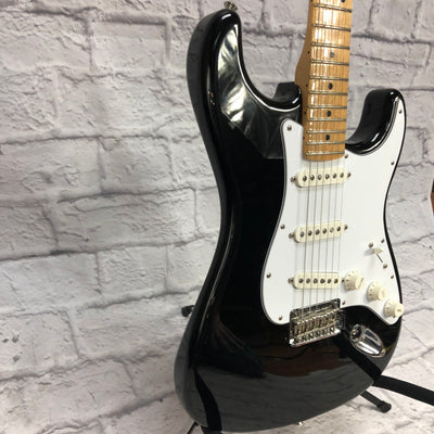 Fender 2019 Player Stratocaster Black Electric Guitar