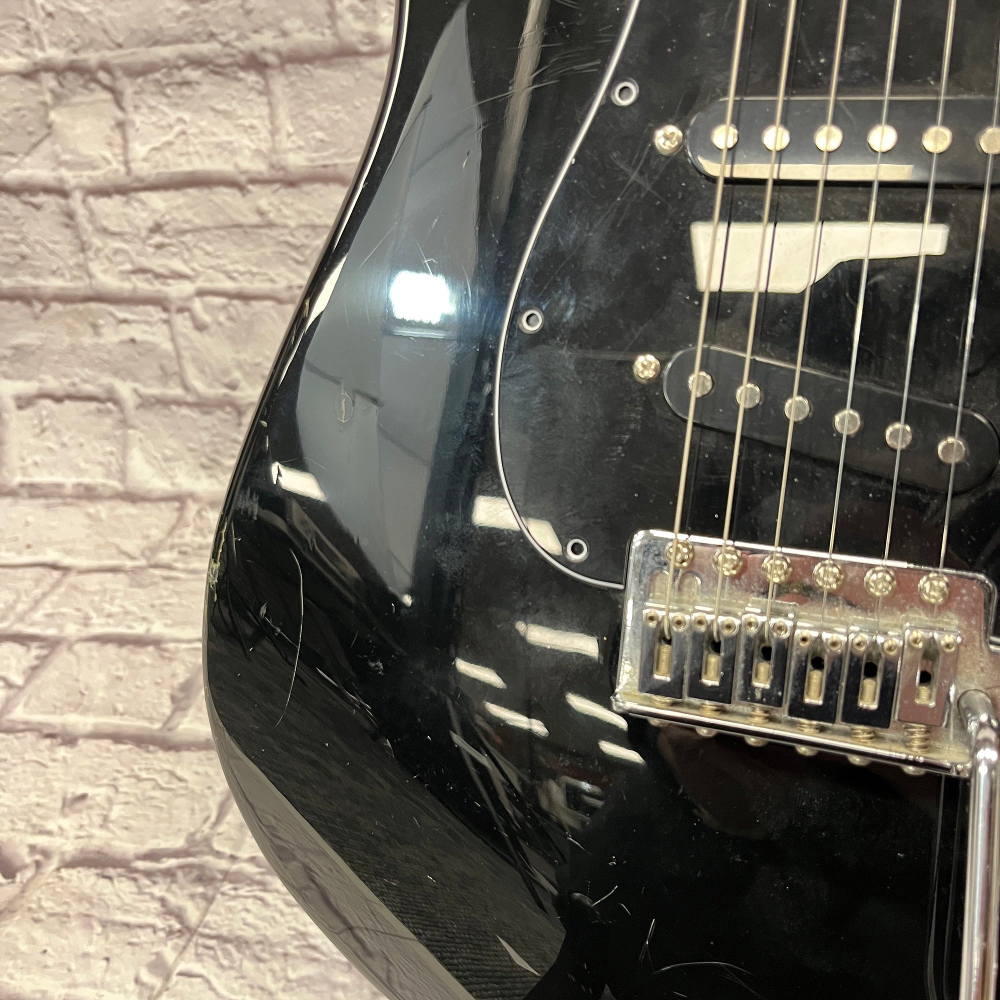 Unknown Partscaster Strat Mexican Body and Electronics Electric Guitar - black MIM