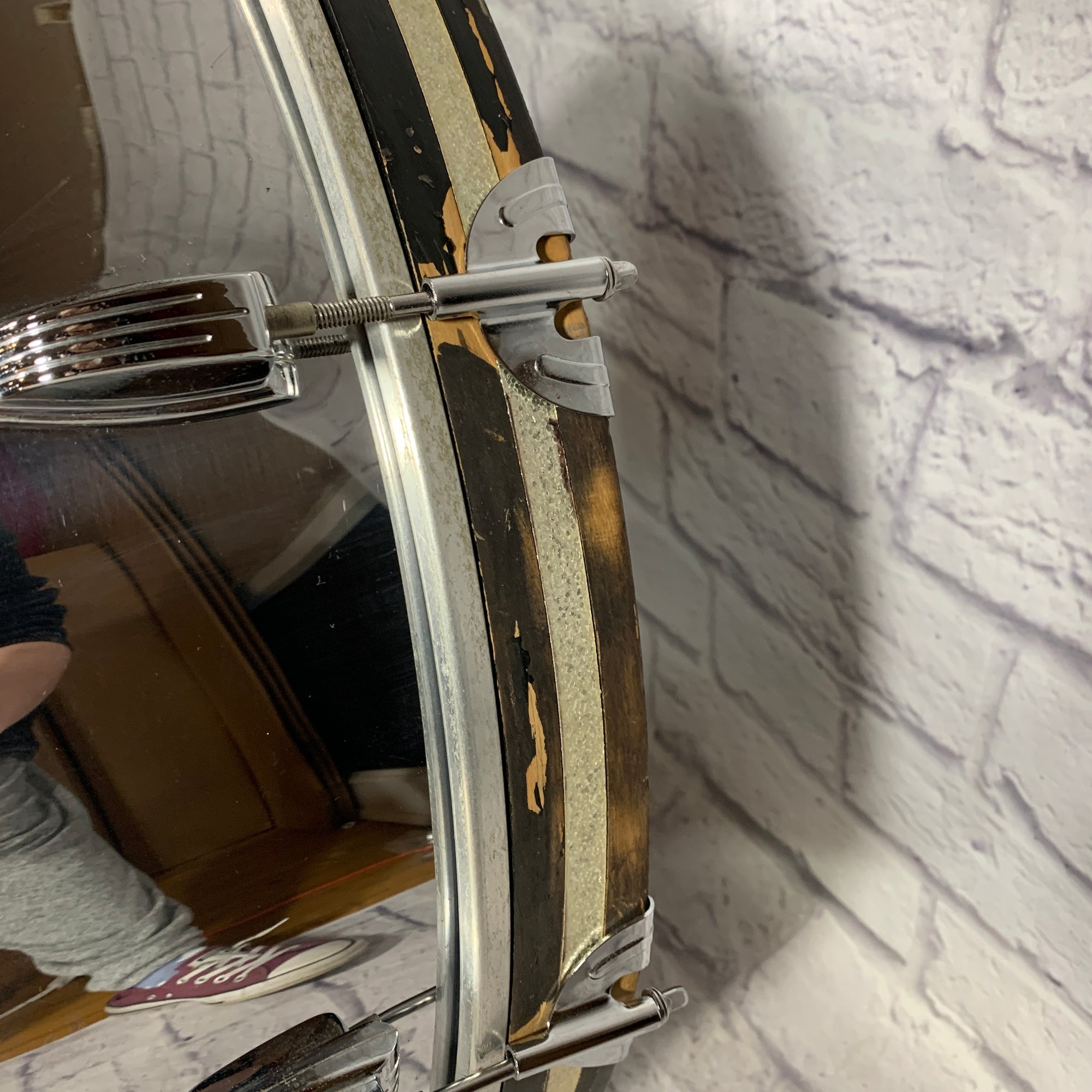 80s Ludwig Transitio n Badge Chrome over Wood Bass Drum