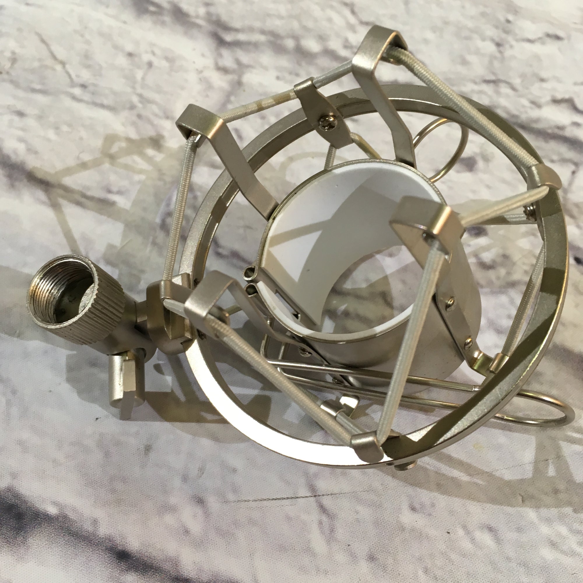 Unknown Silver Shock Mount