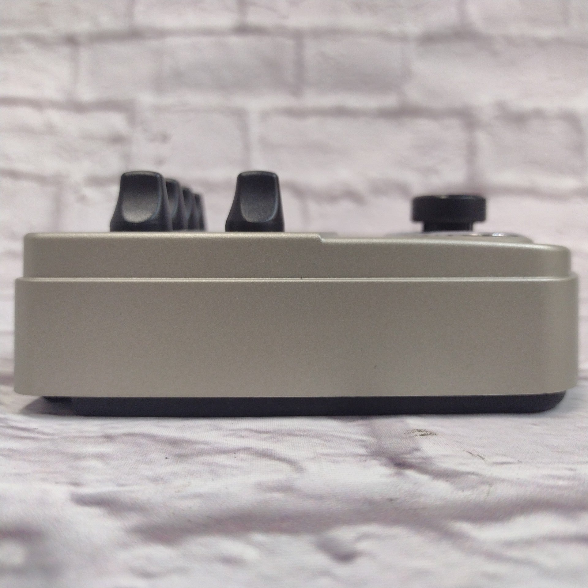Behringer BDI21 V Tone Bass Driver
